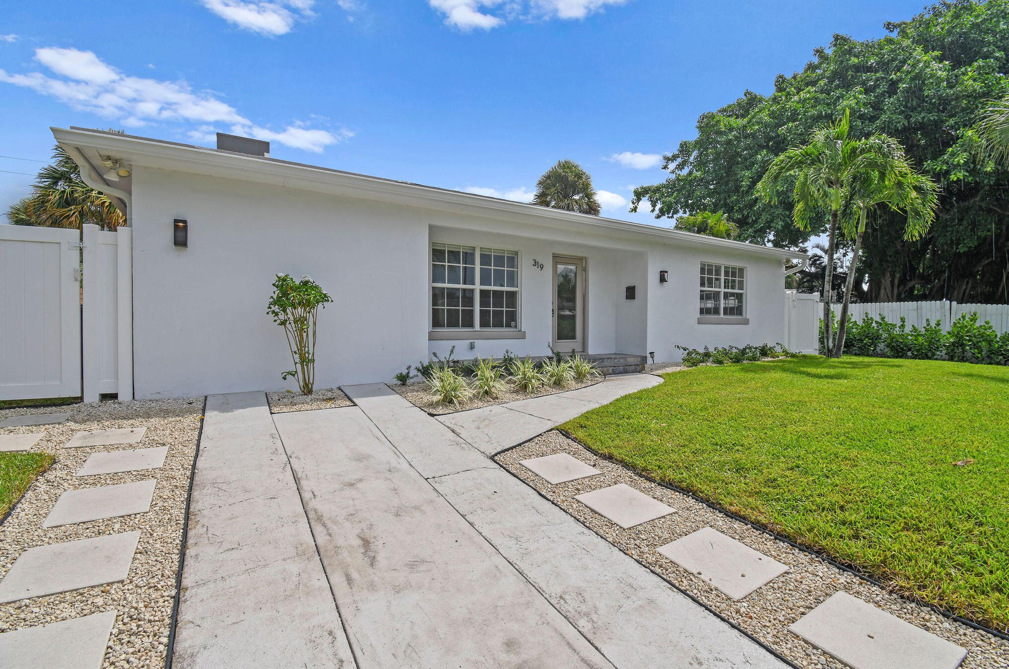 319 29th St, West Palm Beach, FL 33404