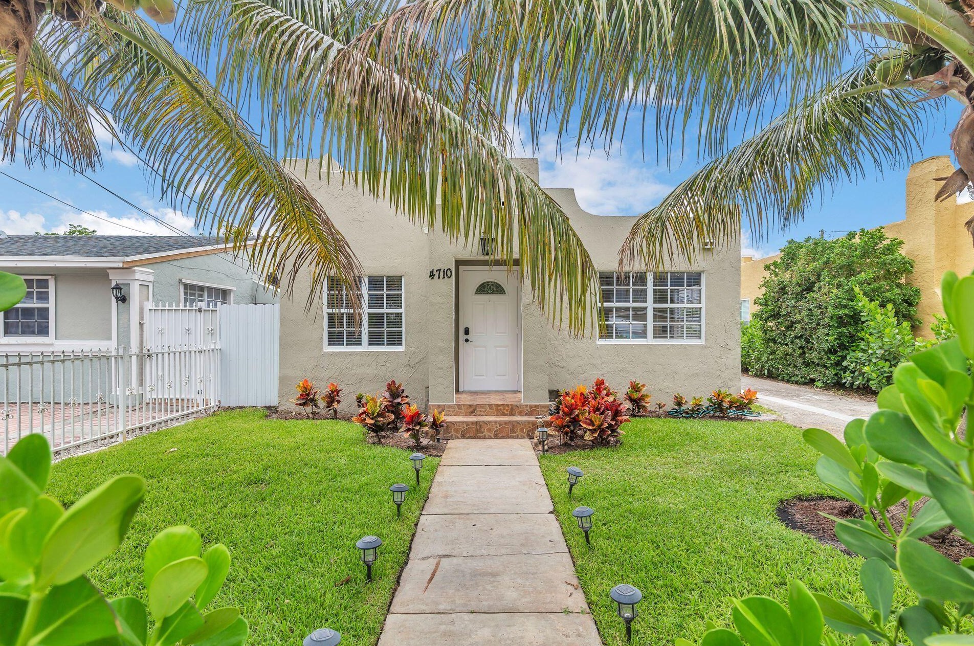 4710 Garden Ave, West Palm Beach, FL 33405