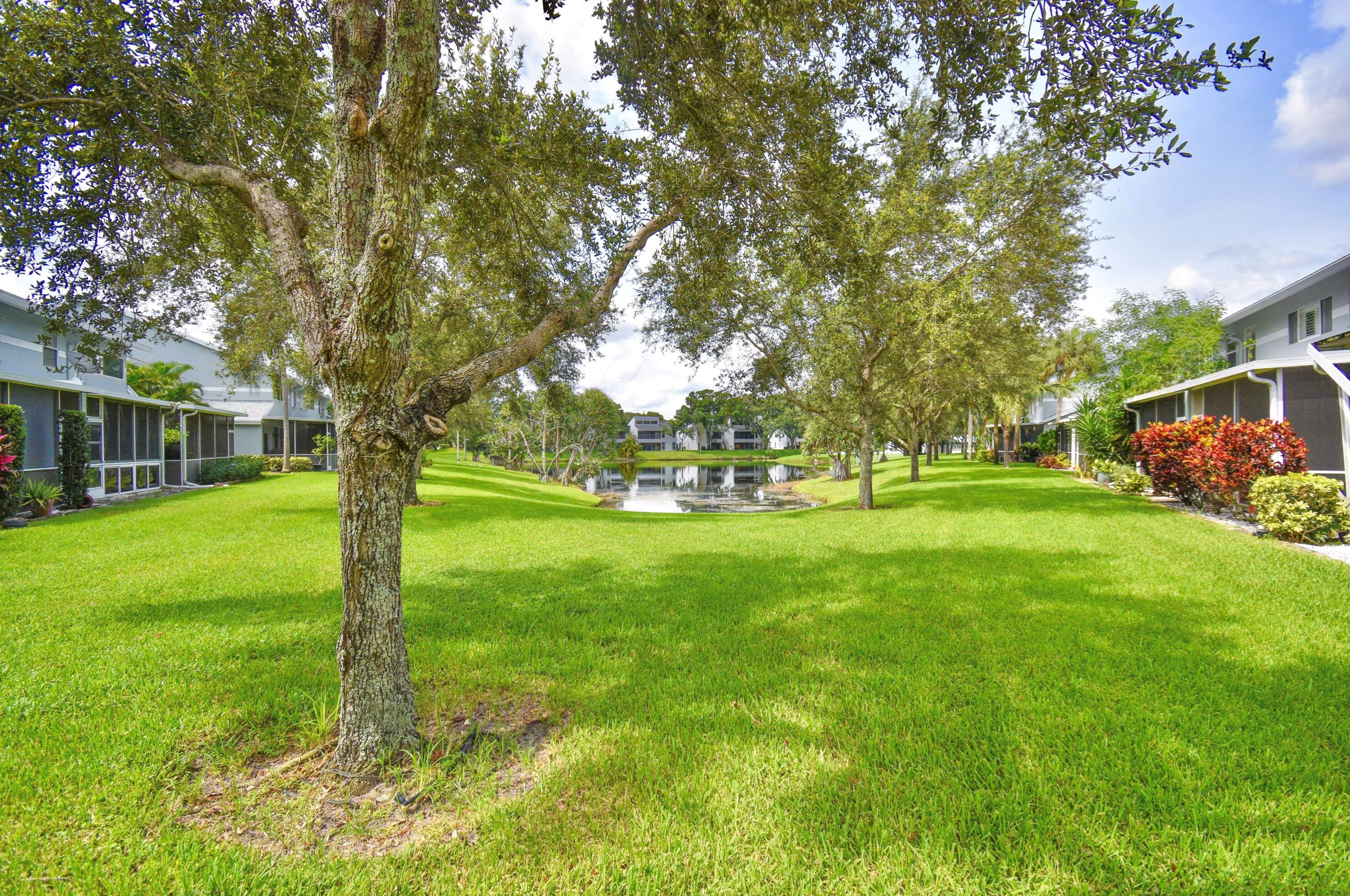 6053 Old Court Rd, Boca Raton FL  33433-7883 exterior