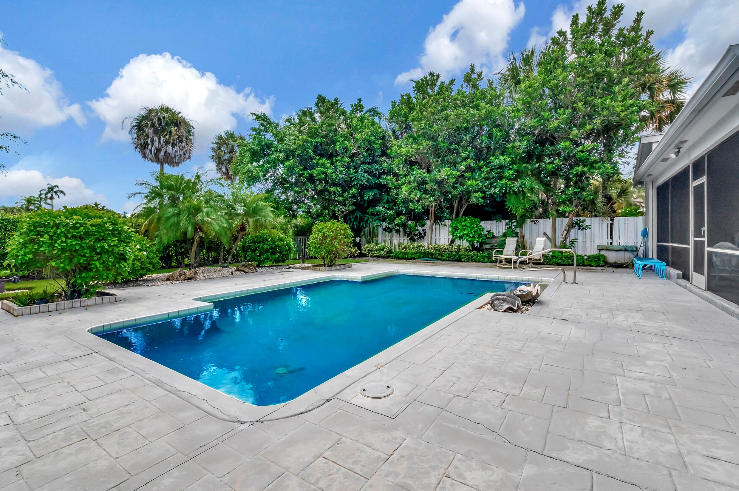 19354 Chapel Crk Dr, Boca Raton FL  33434-5128 exterior