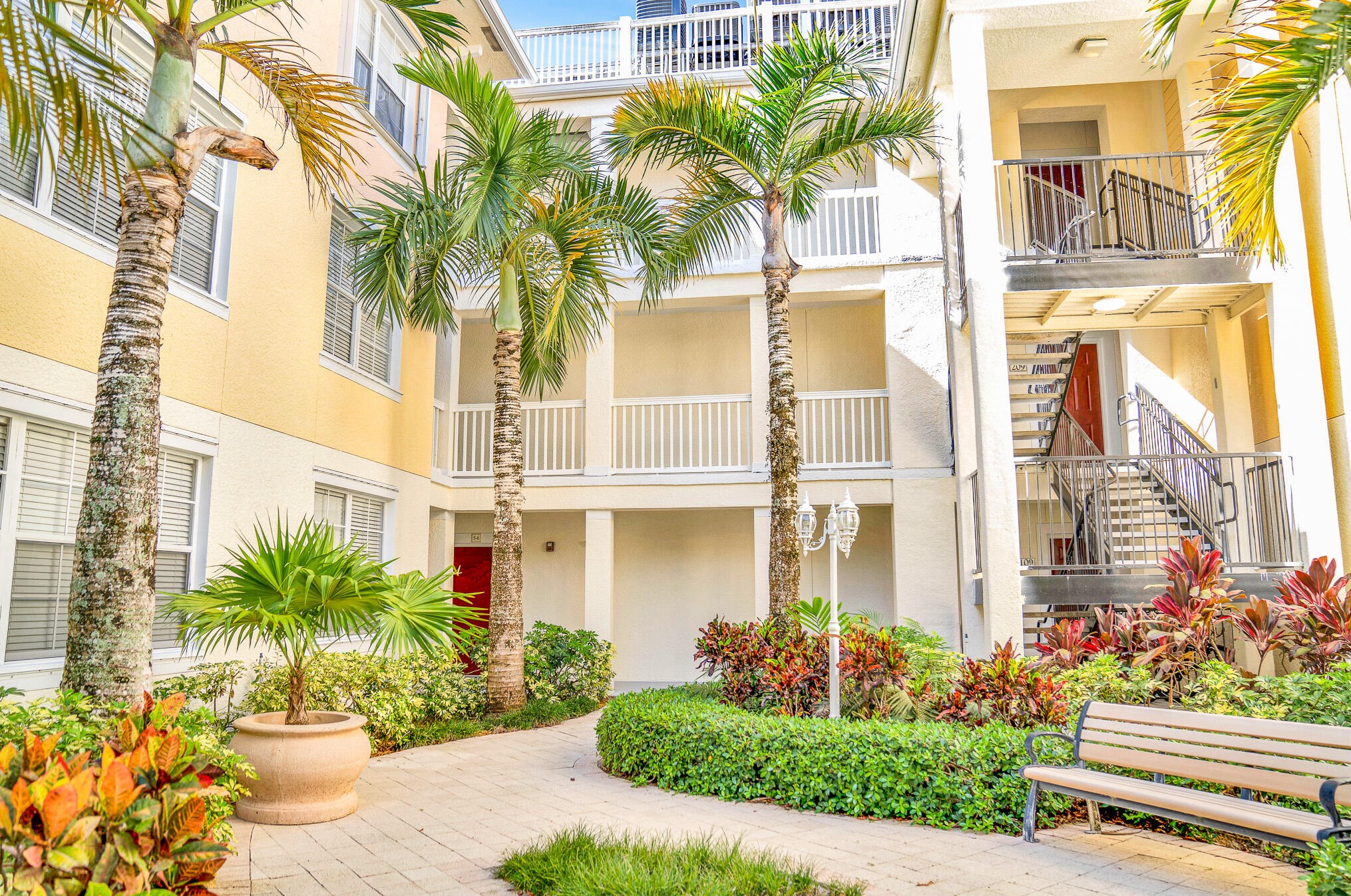 275 Murcia Dr Apt 313, Jupiter, FL 33458