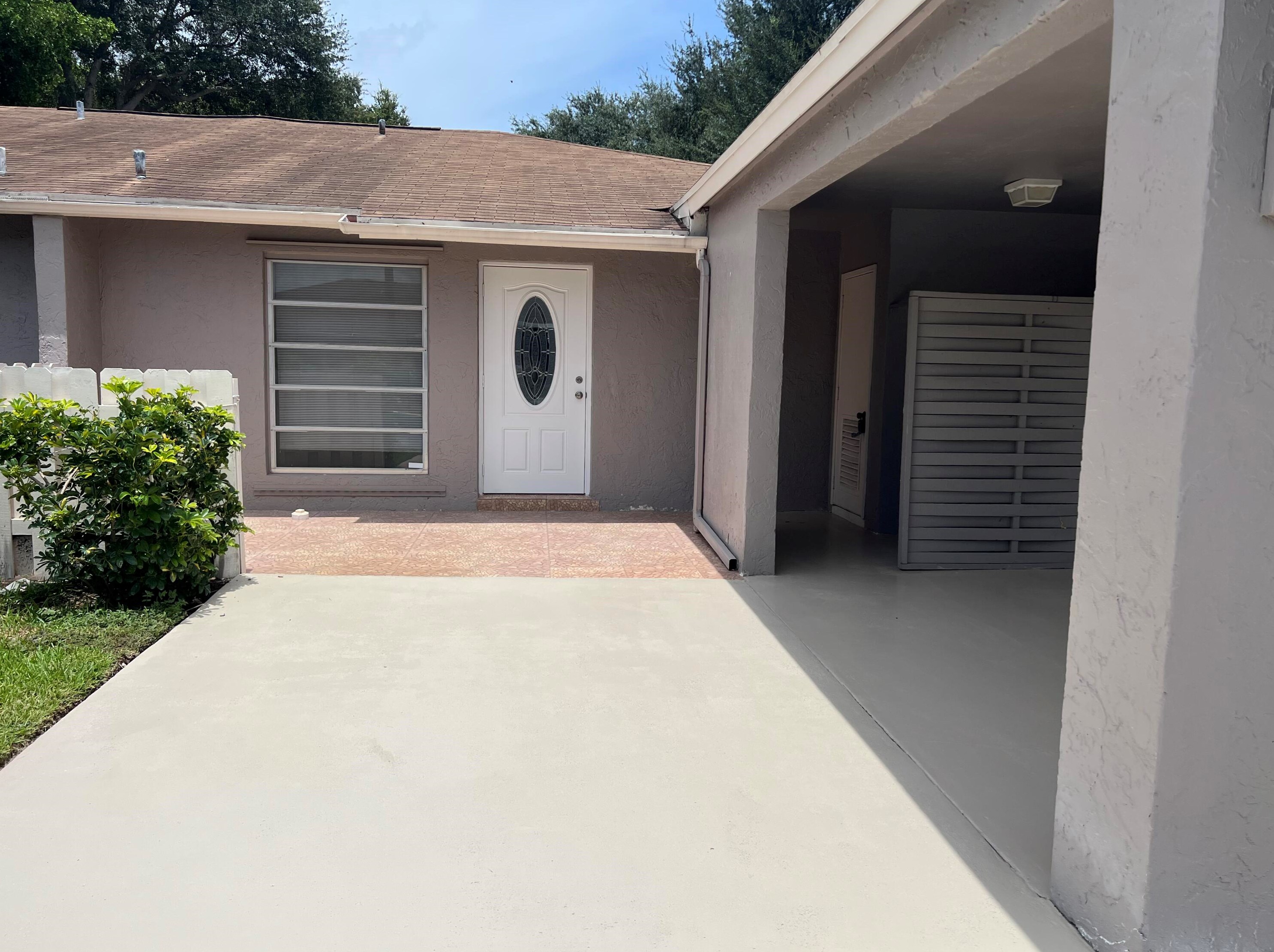 6715 Moonlit Dr, Delray Beach, FL 33446