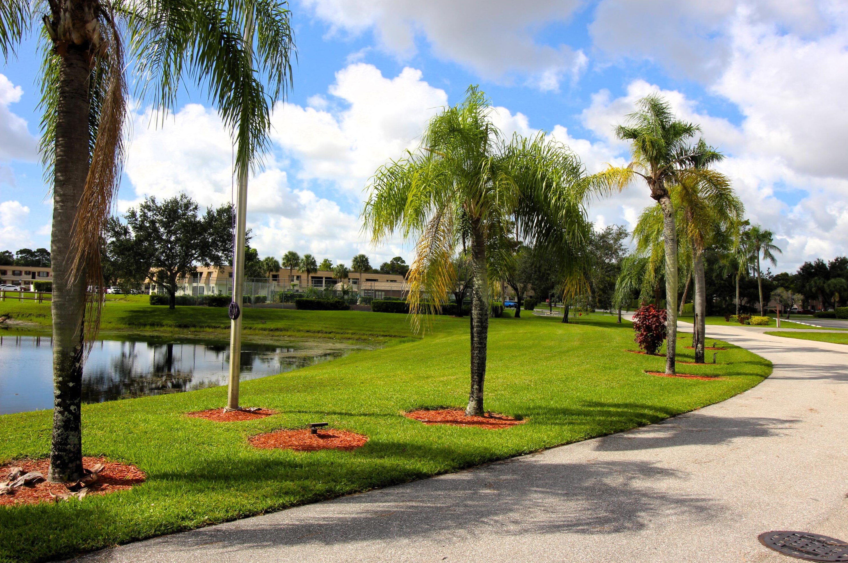 4205 Oak Terrace Dr, Lake Worth, FL 33463