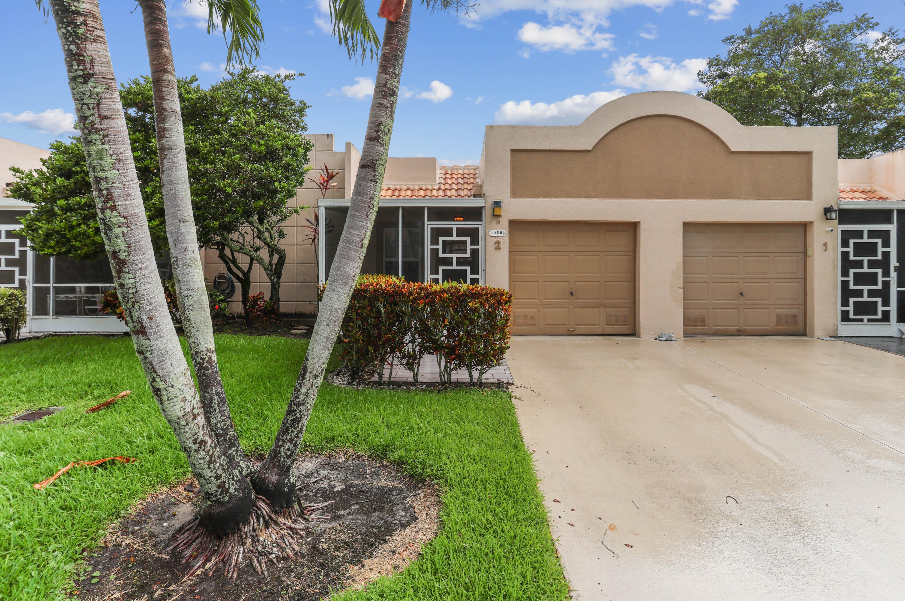 19000 Stewart Cir, Boca Raton, FL 33496-2163