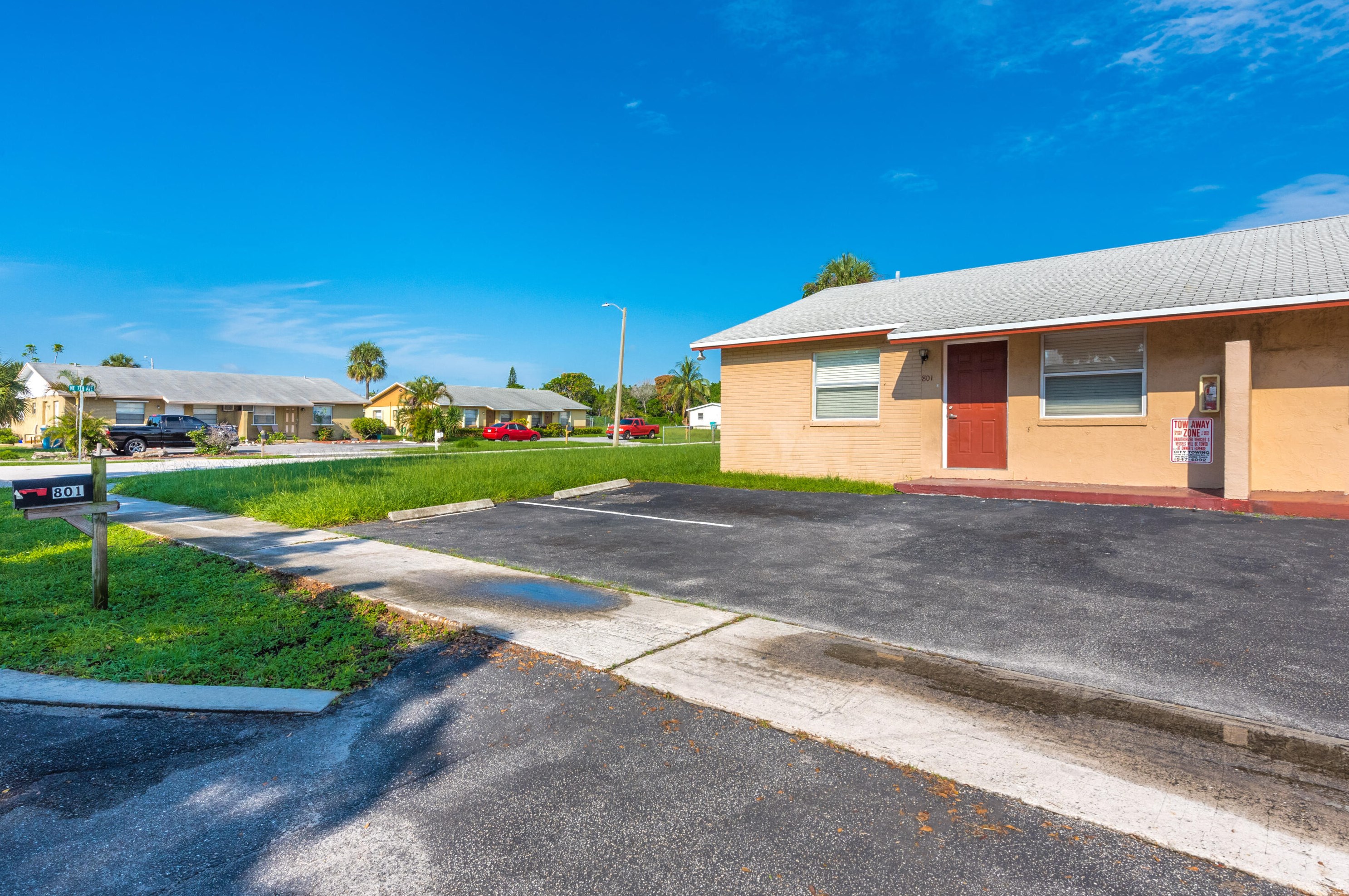 801 Se 3rd St, Boynton Beach, FL 33435