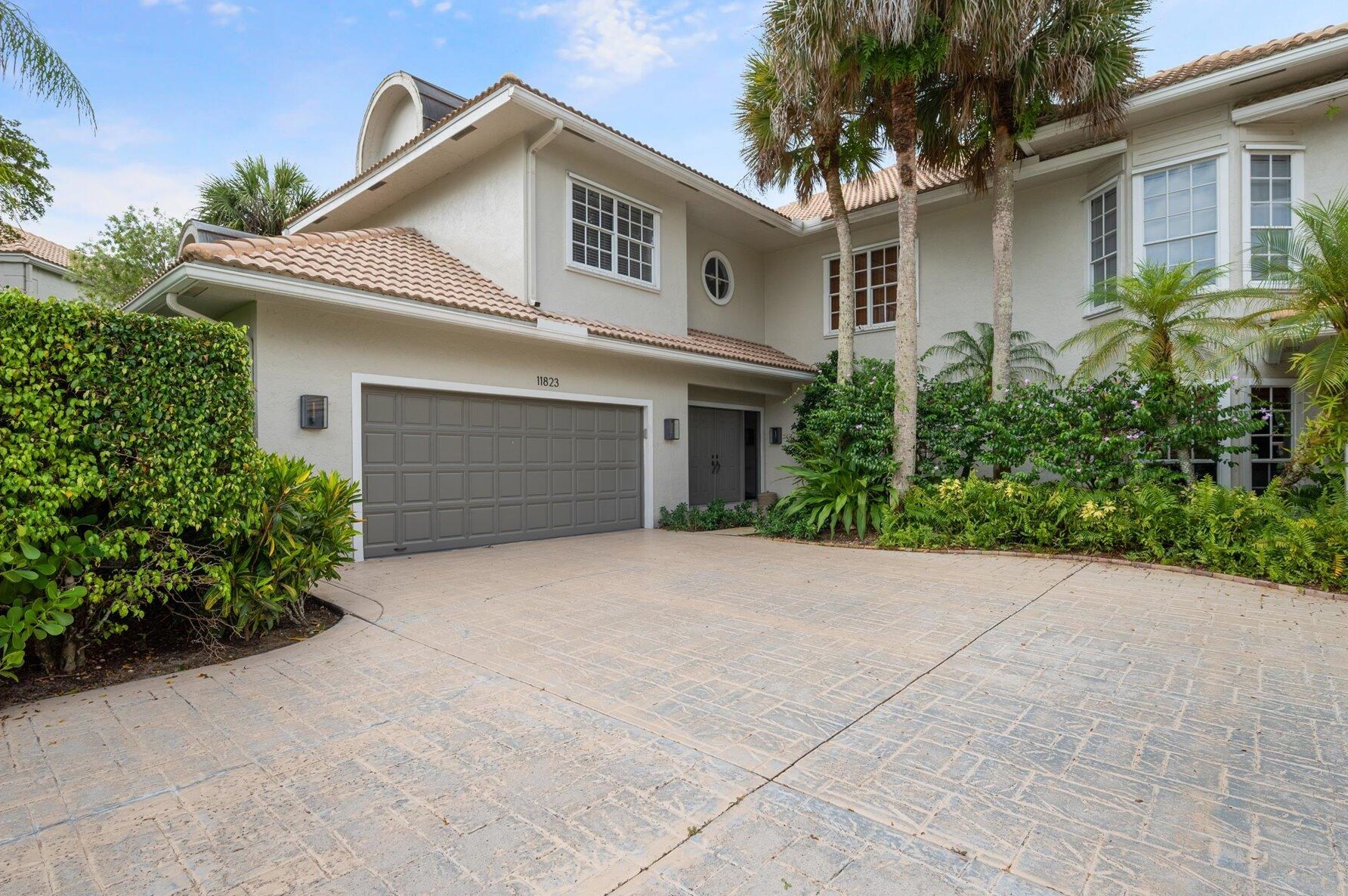 11823 Pebblewood Dr, West Palm Beach, FL 33414
