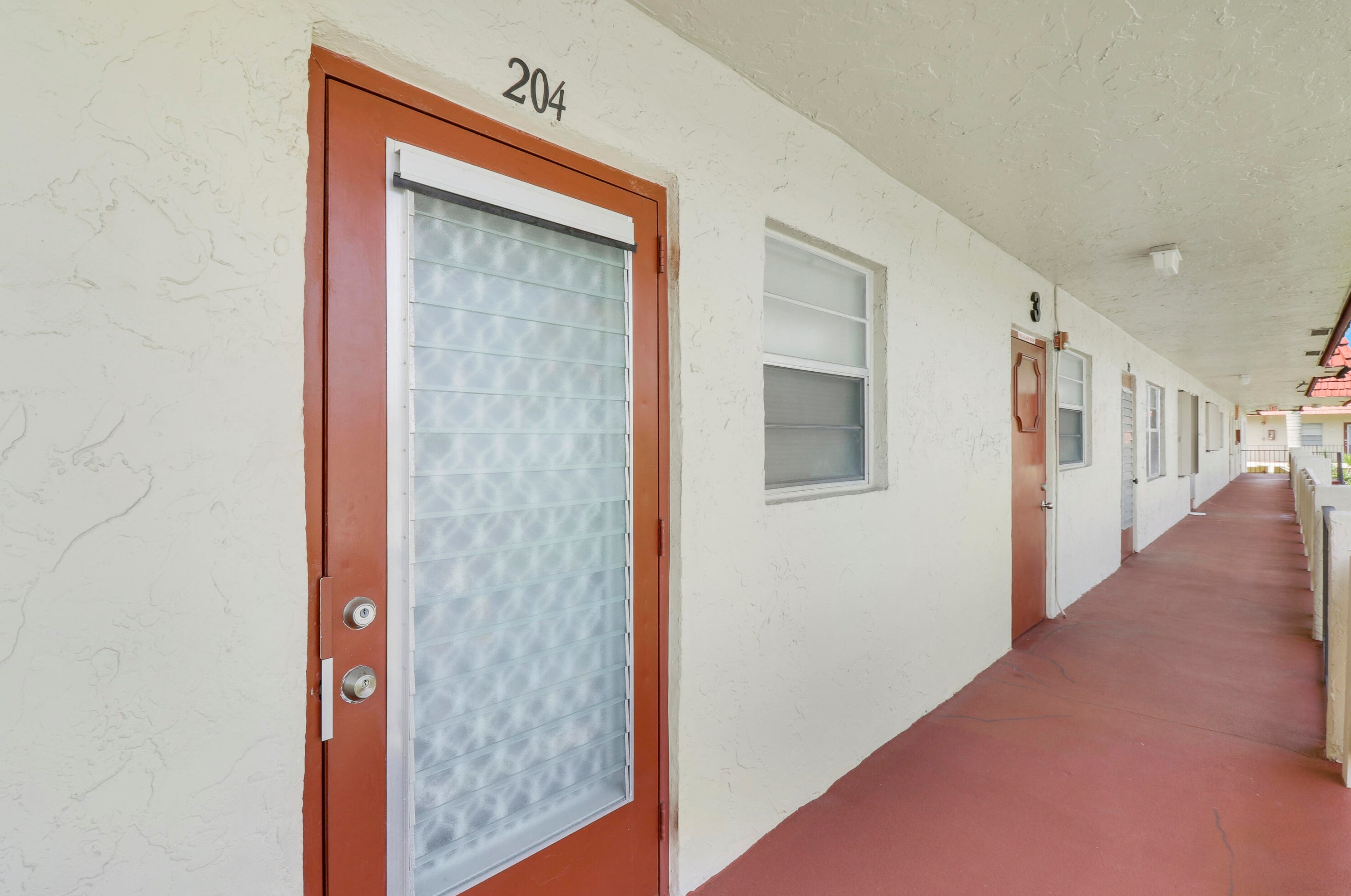 3 Abbey Ln #204, Delray Beach, FL 33446