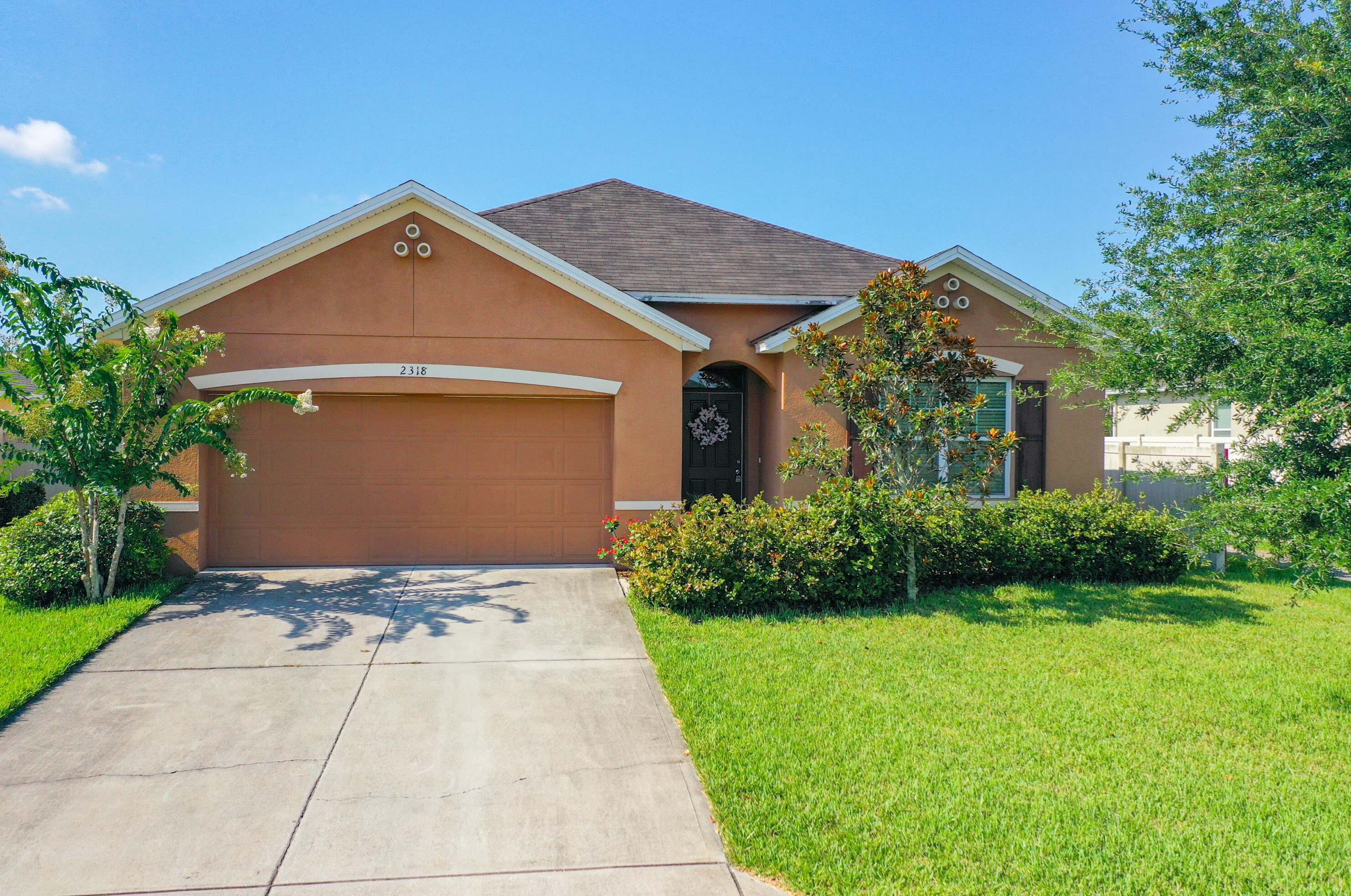 2318 Sequoia Way, Davenport, FL 33896-8612