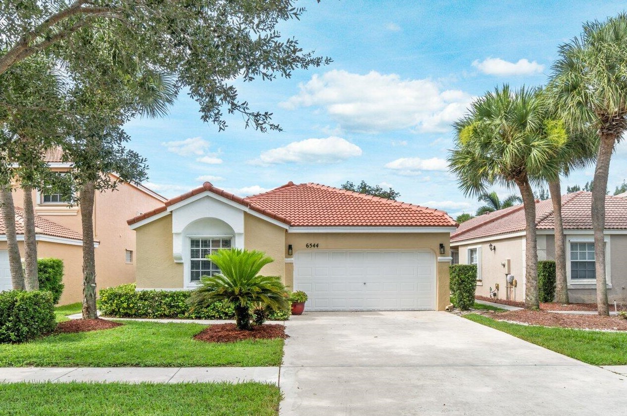 6544 Columbia Ave, Lake Worth, FL 33467-7363