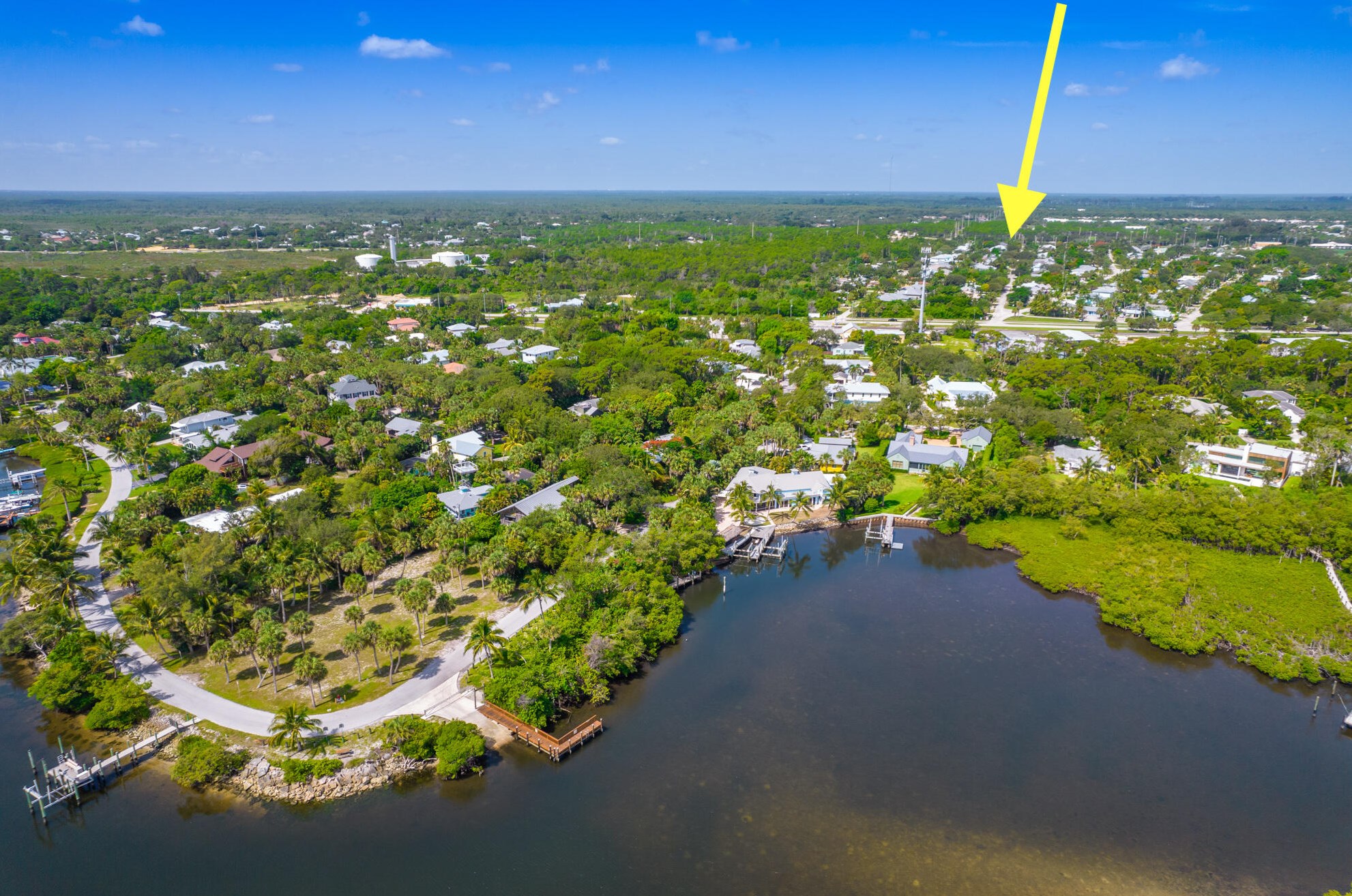 9106 Mercury St, Hobe Sound, FL 33455-5514