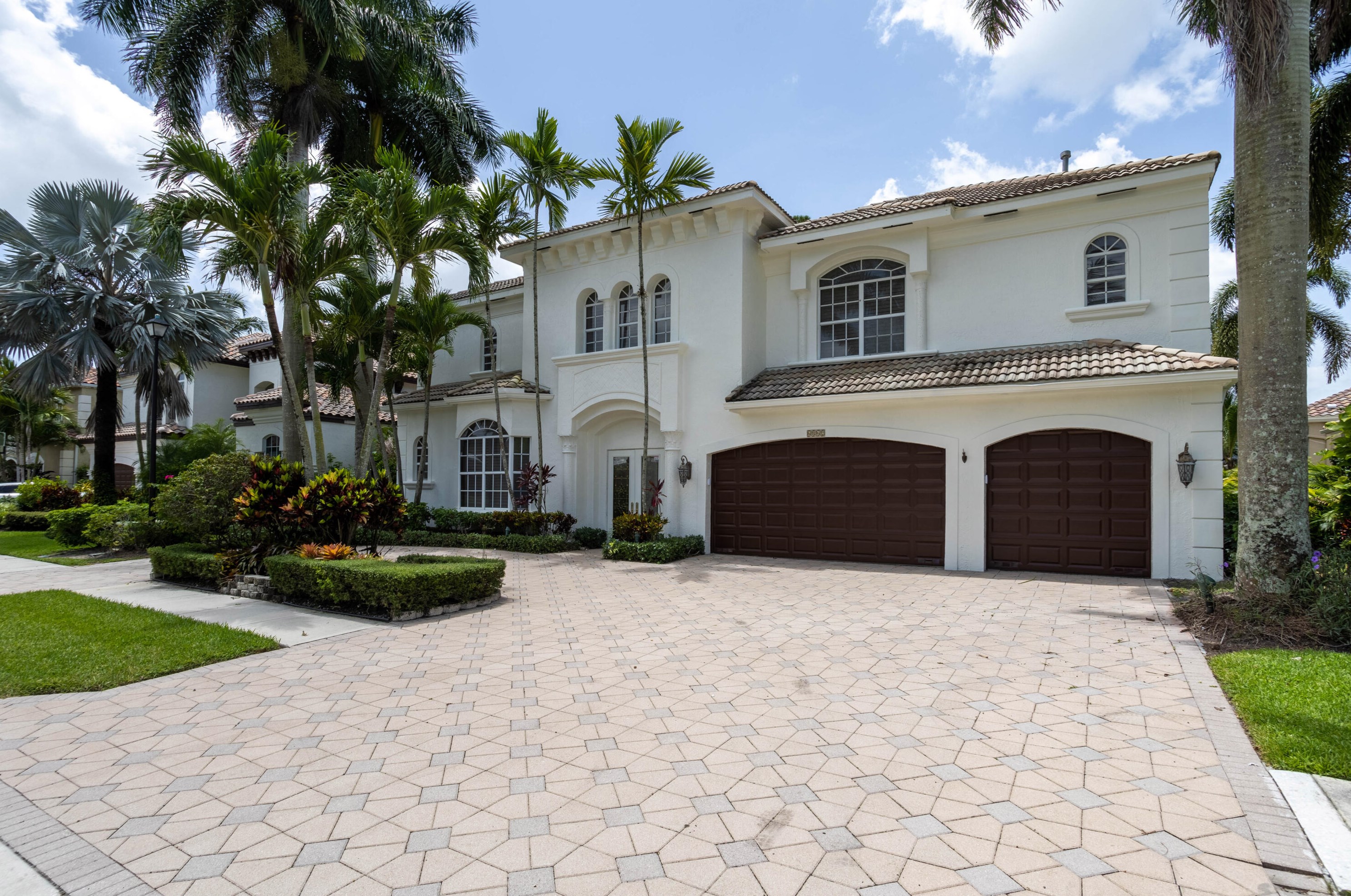 6862 Royal Orchid Cir, Delray Beach, FL 33446