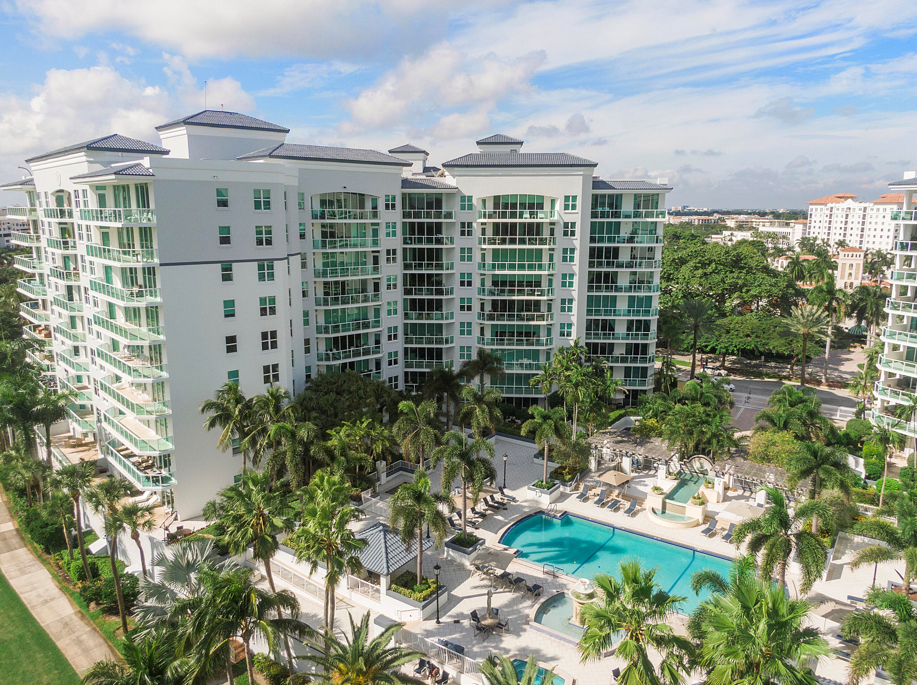 550 Mizner Blvd, Boca Raton FL  33432-2702 exterior