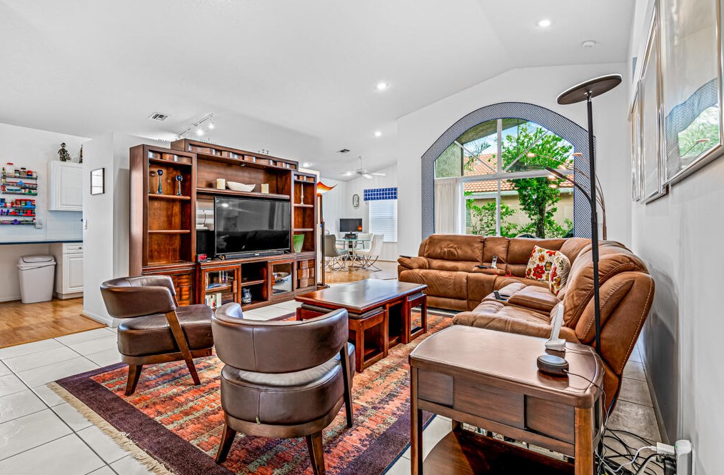 9626 Orchid Grove Trl, Boynton Beach FL 33437-5475 exterior