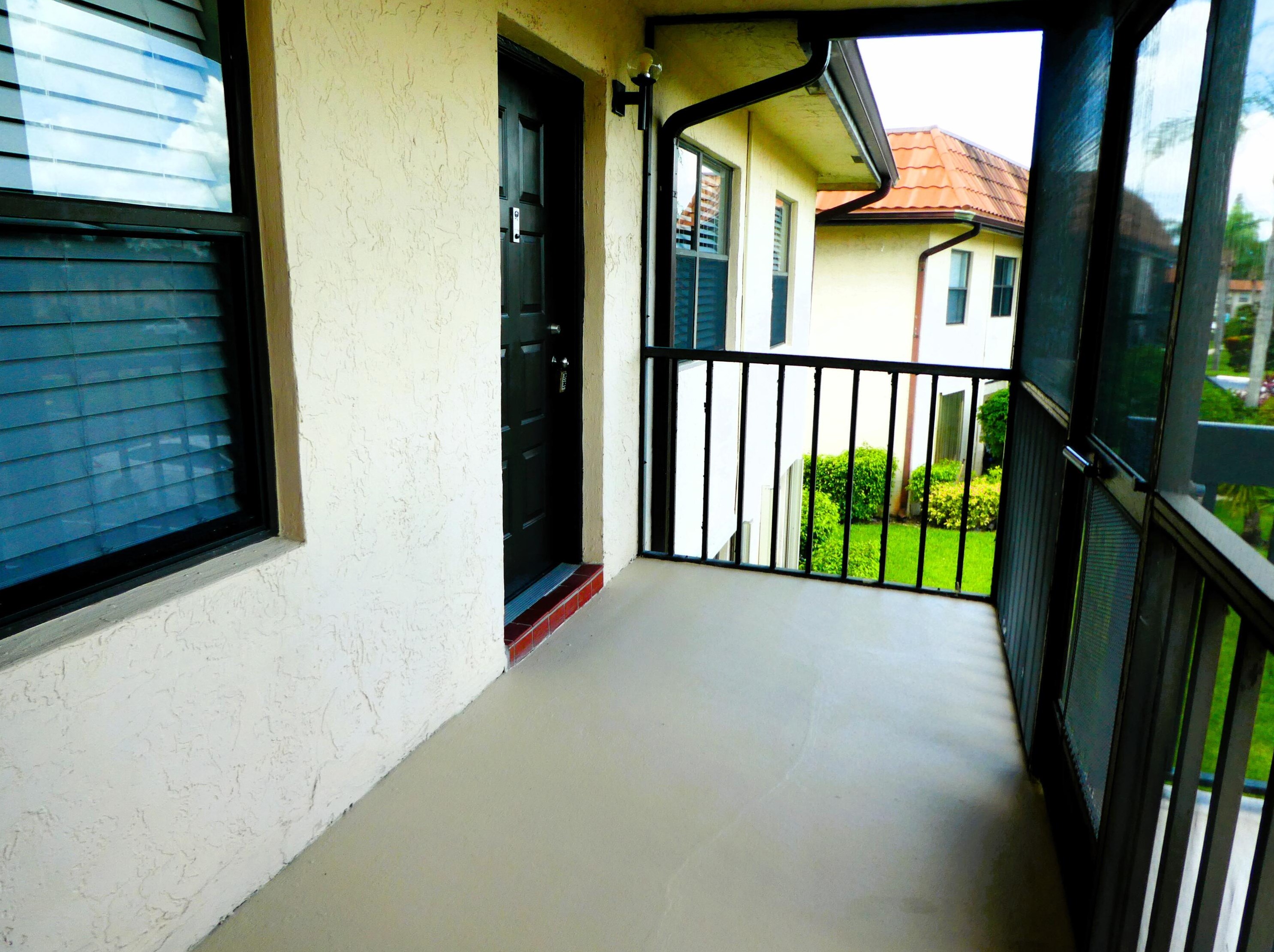 7166 Golf Colony Ct #201, Lake Worth, FL 33467