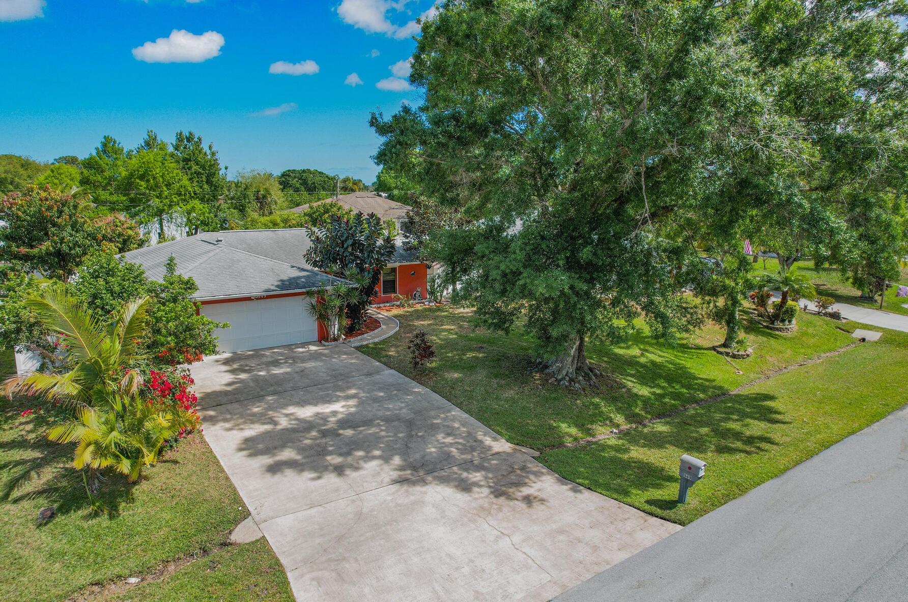 949 Gardenia St, Sebastian, FL 32958