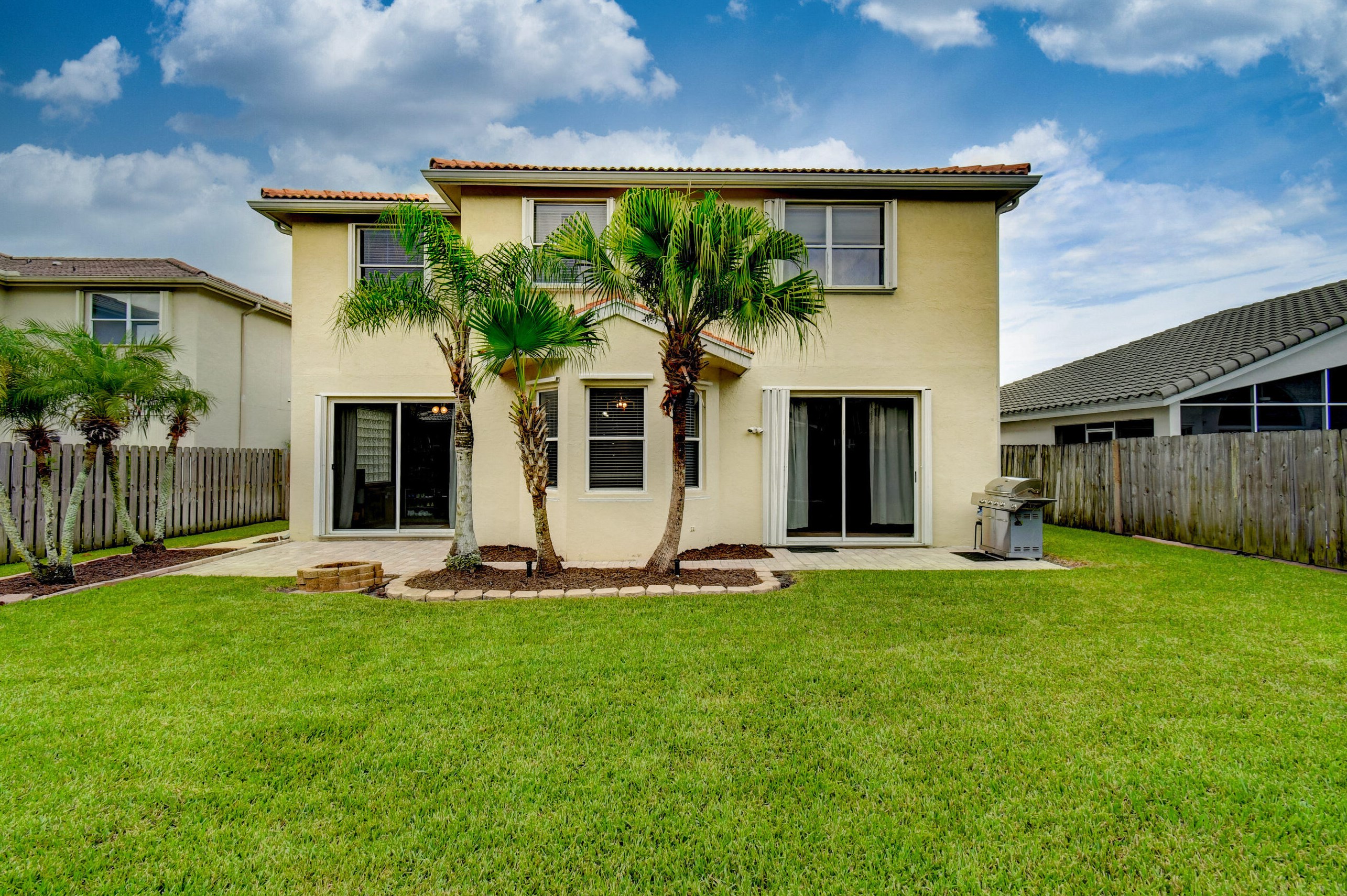 7637 Hollington Pl, Lake Worth, FL 33467-7847