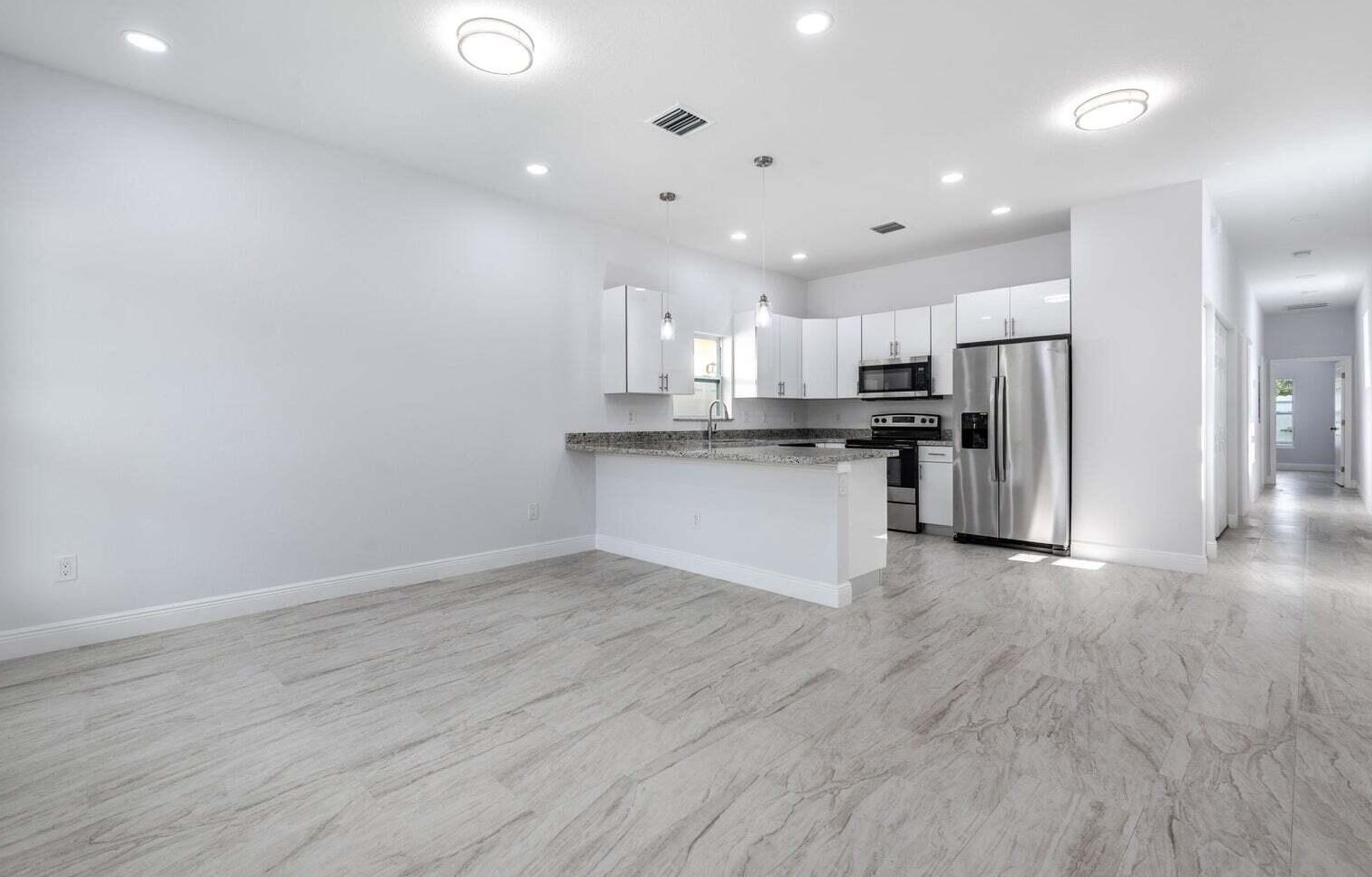 2815 Saranac Ave, West Palm Beach, FL 33409