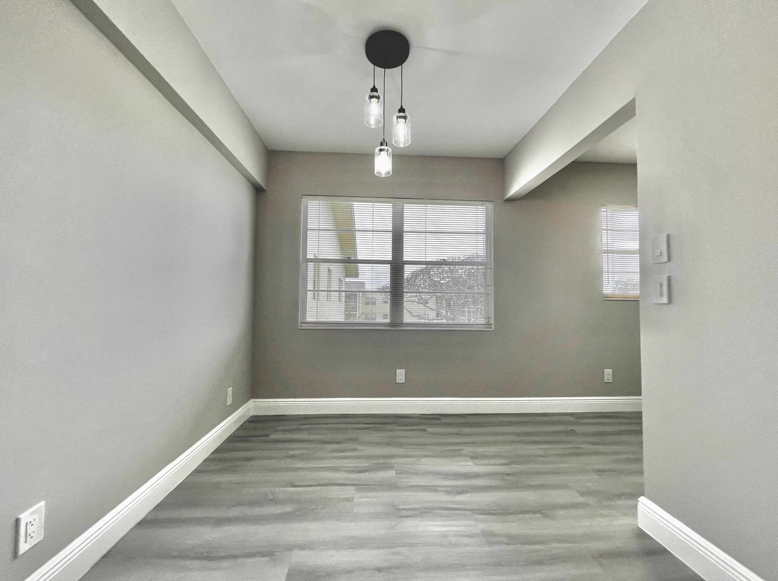 117 Dorset C, Boca Raton FL 33434-6103 exterior