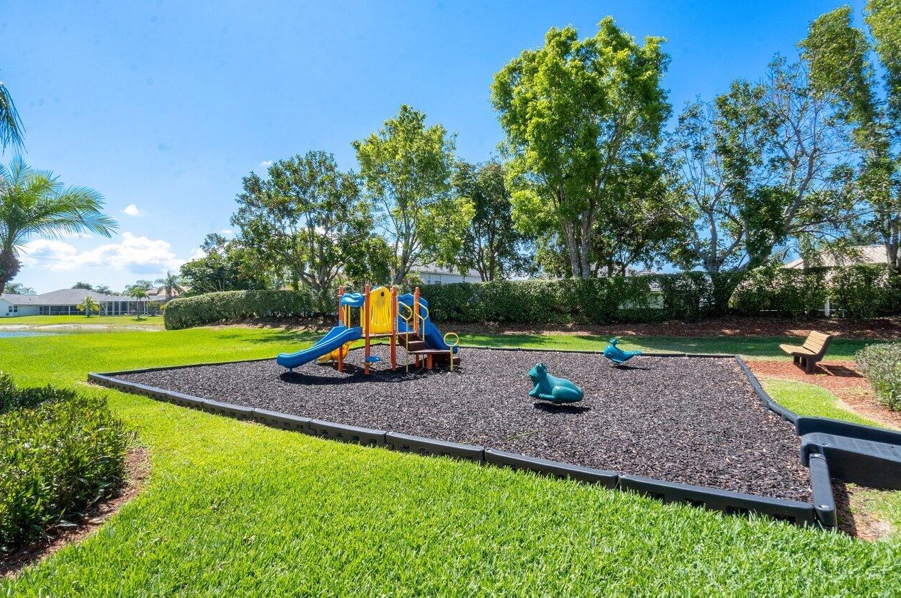 22075 Flower Dr, Boca Raton FL 33428-4627 exterior