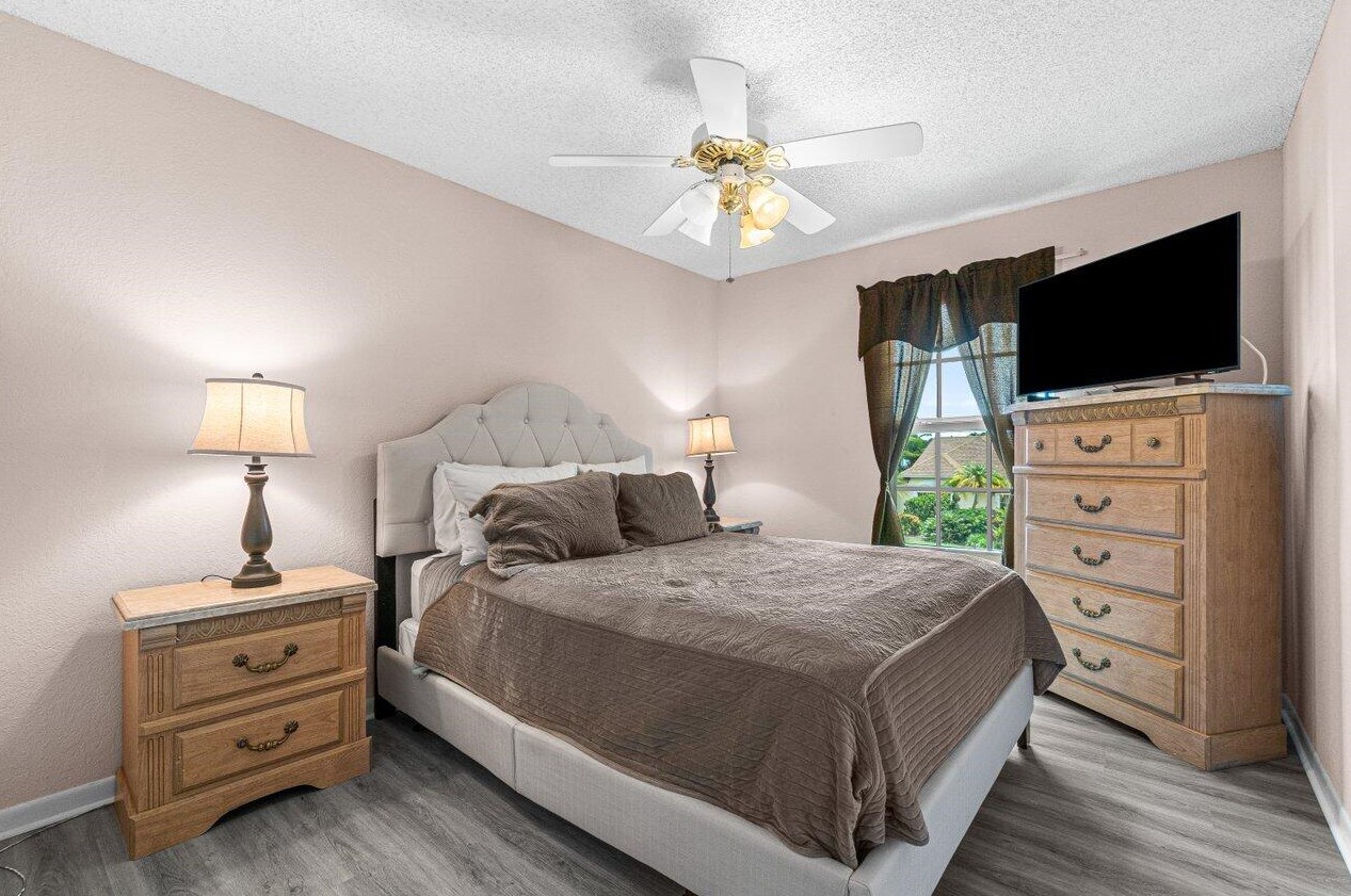 22075 Flower Dr, Boca Raton FL 33428-4627 exterior