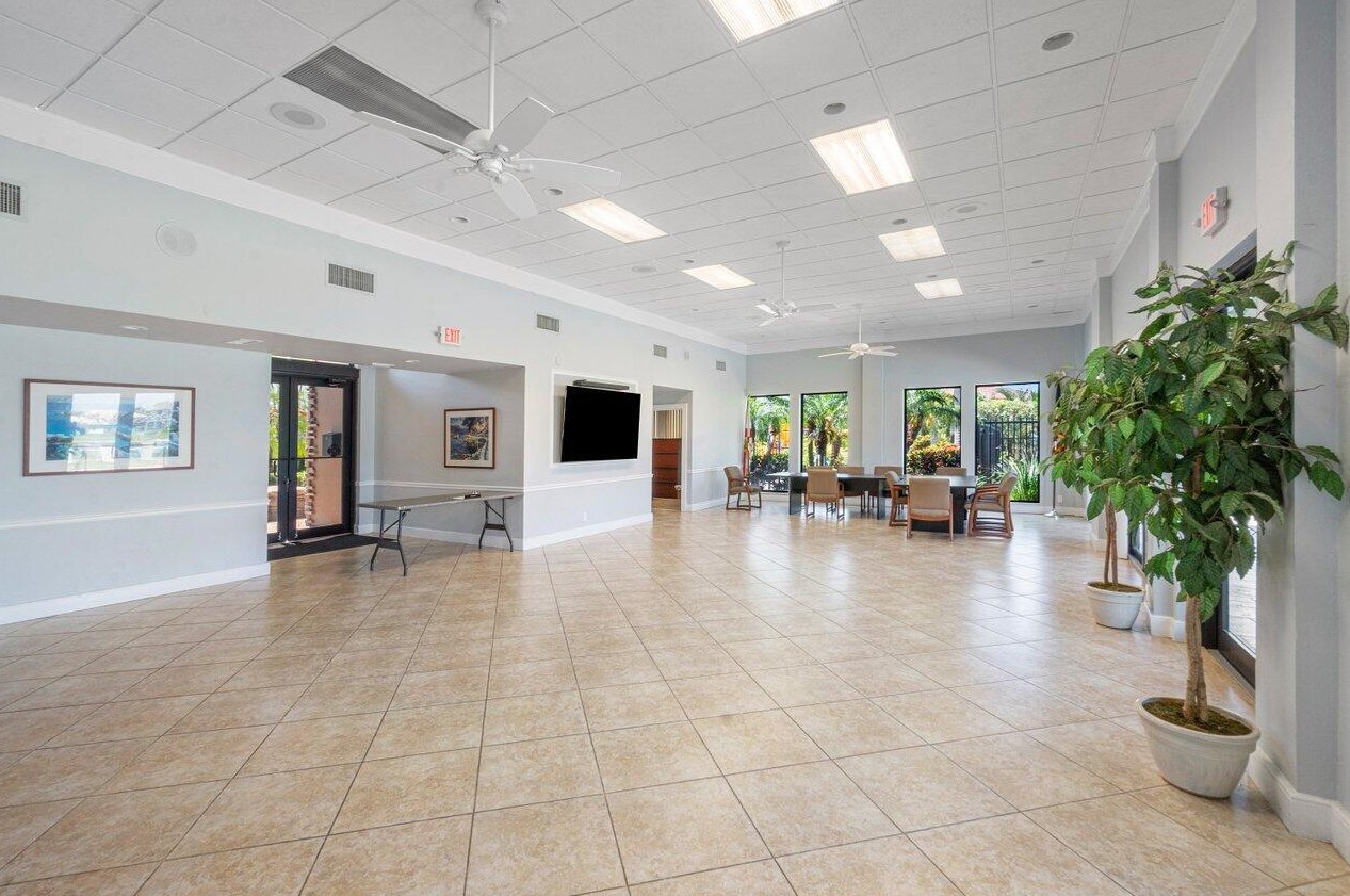 22075 Flower Dr, Boca Raton FL 33428-4627 exterior