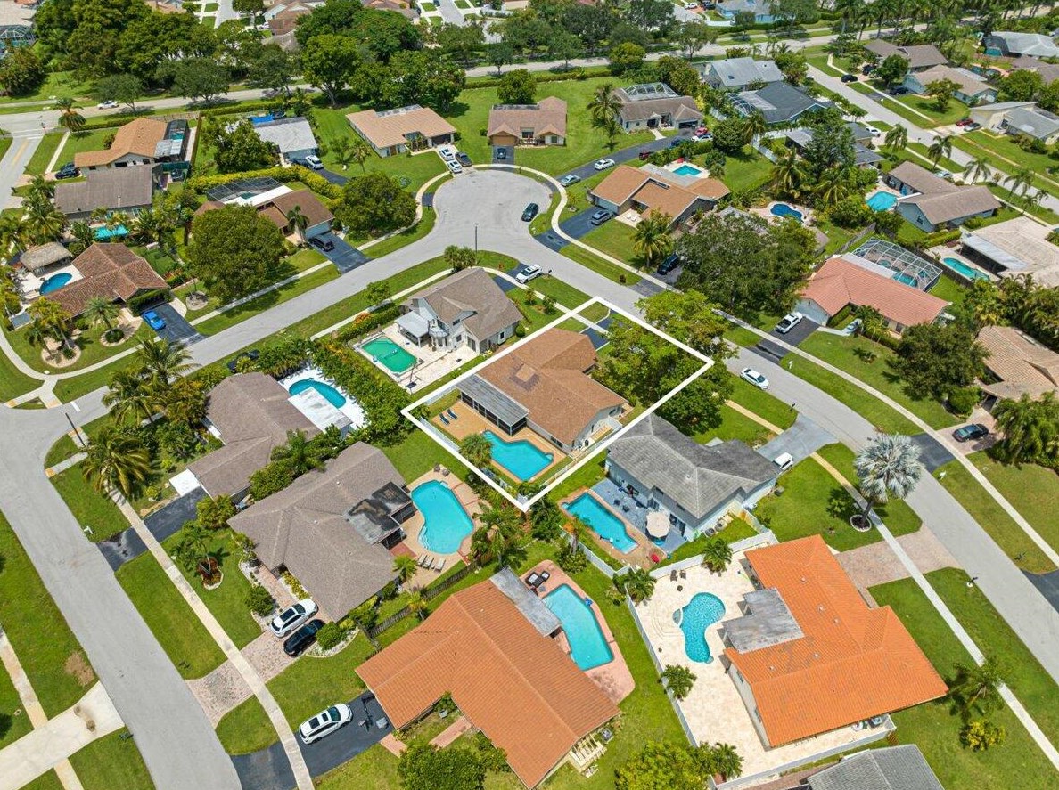 11372 Little Bear Way, Boca Raton FL  33428-2632 exterior