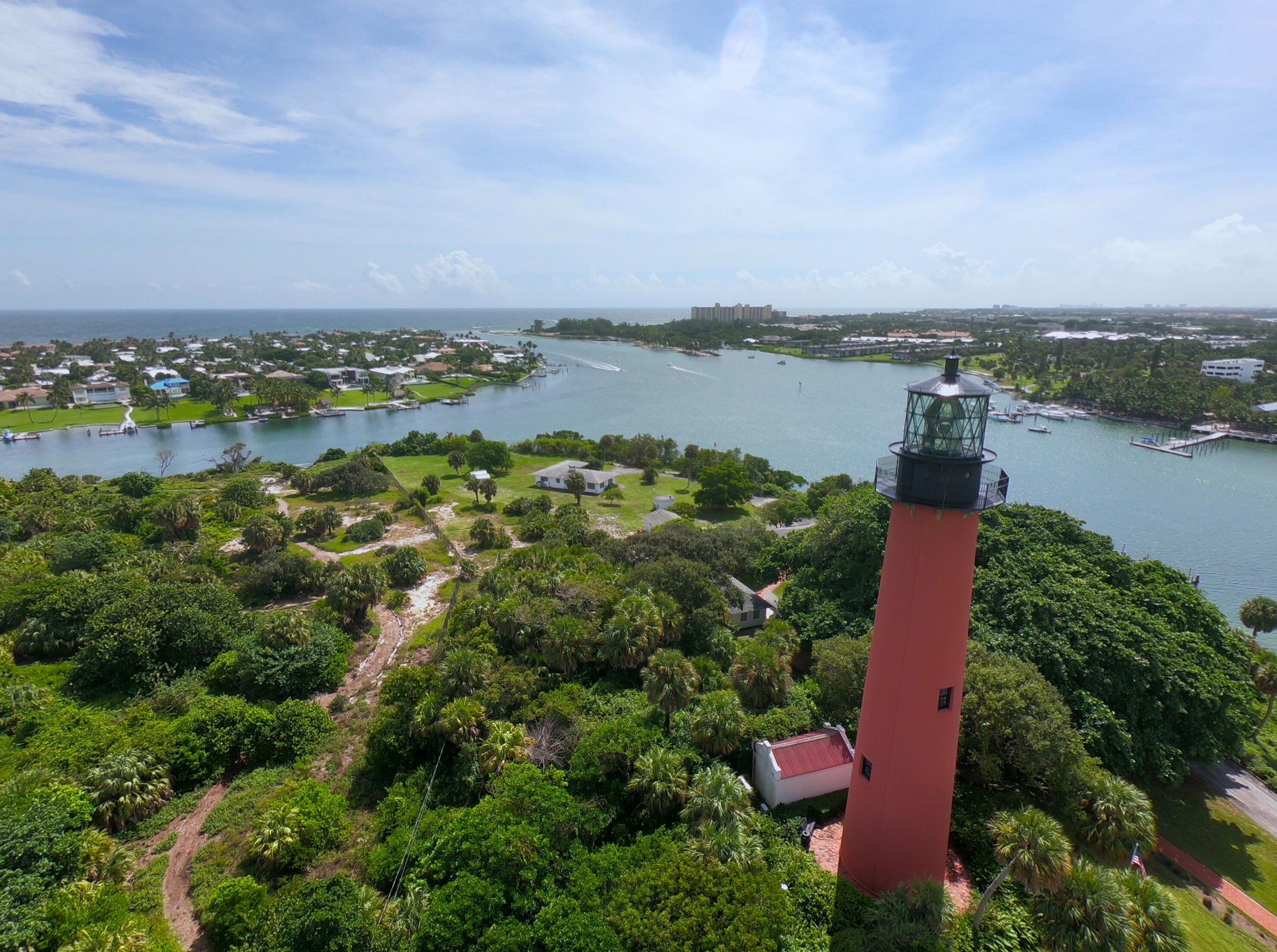 1092 Keystone Dr, Jupiter FL  33458-8052 exterior