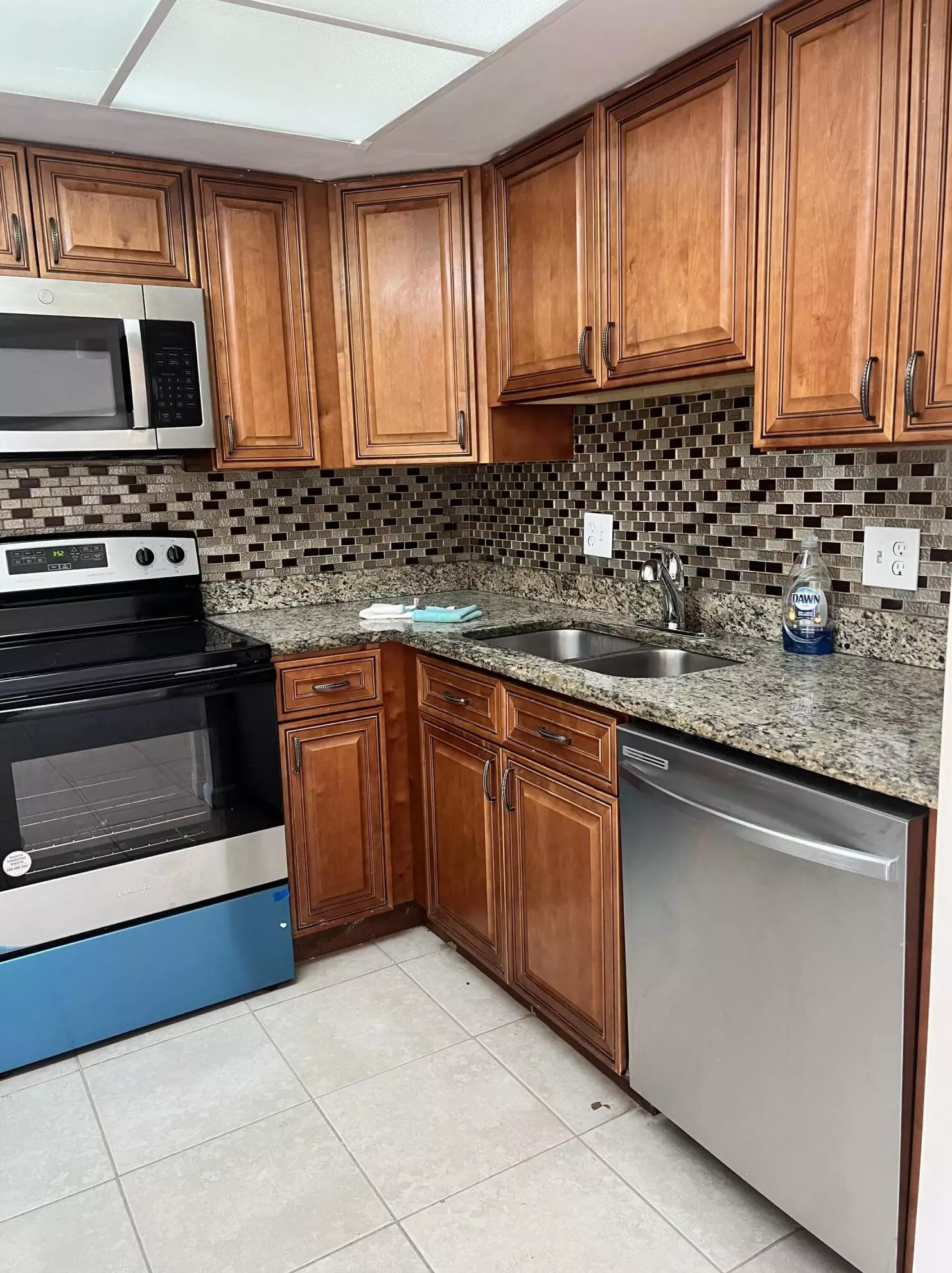 4707 Oak Terrace Dr, Lake Worth, FL 33463