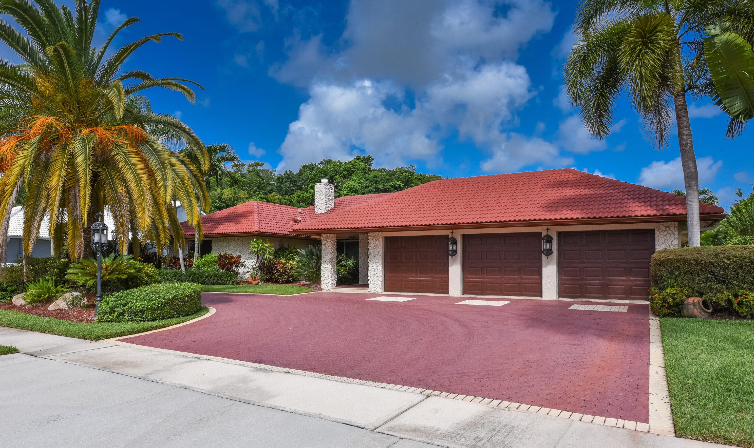 10535 Boca Woods Ln, Boca Raton, FL 33428-1833