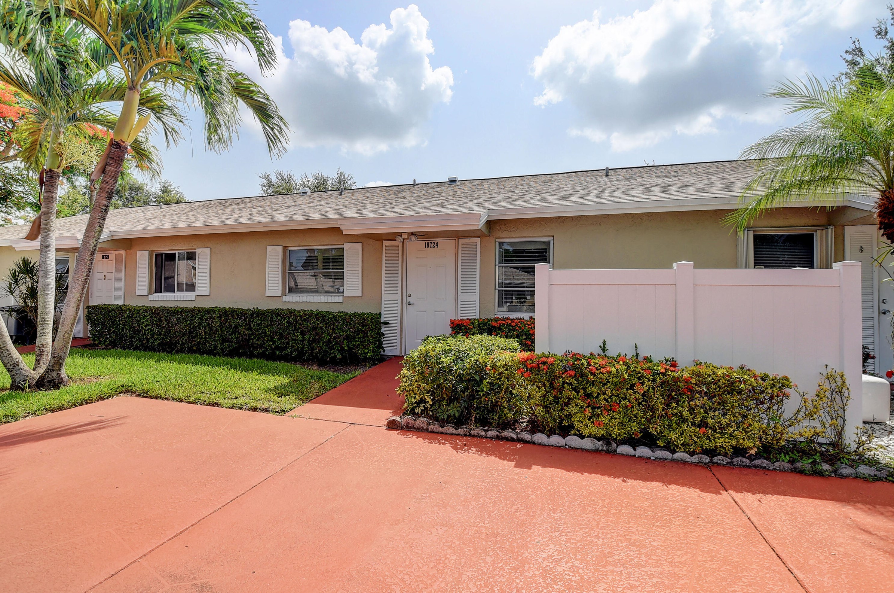 18724 Schooner Dr, Boca Raton, FL 33496-5012