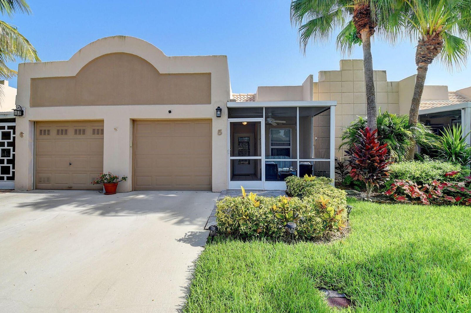 9201 Fairbanks Ln, Boca Raton, FL 33496-6662