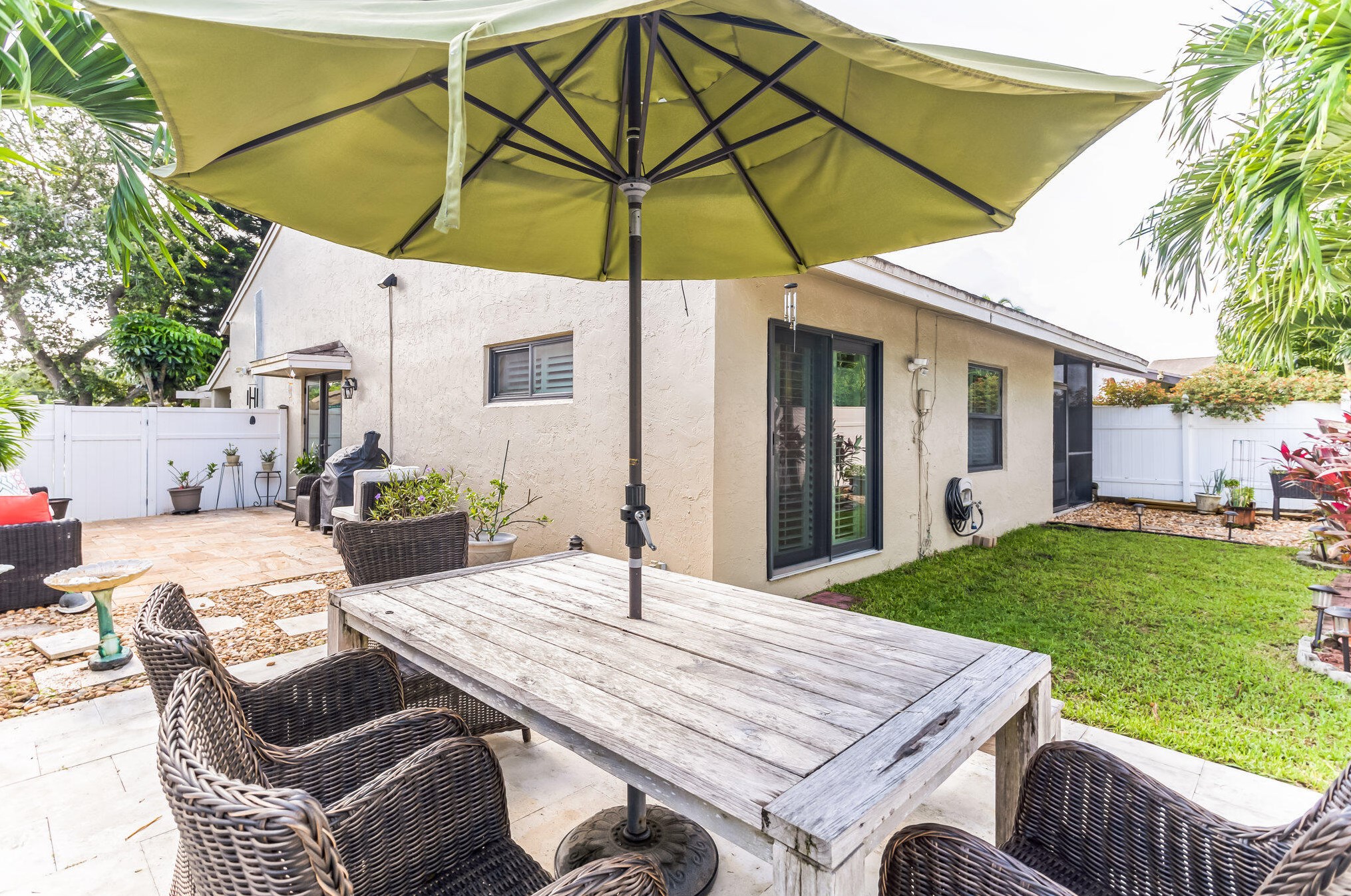 13 Hawthorne Ln, Boynton Beach, FL 33426-7621