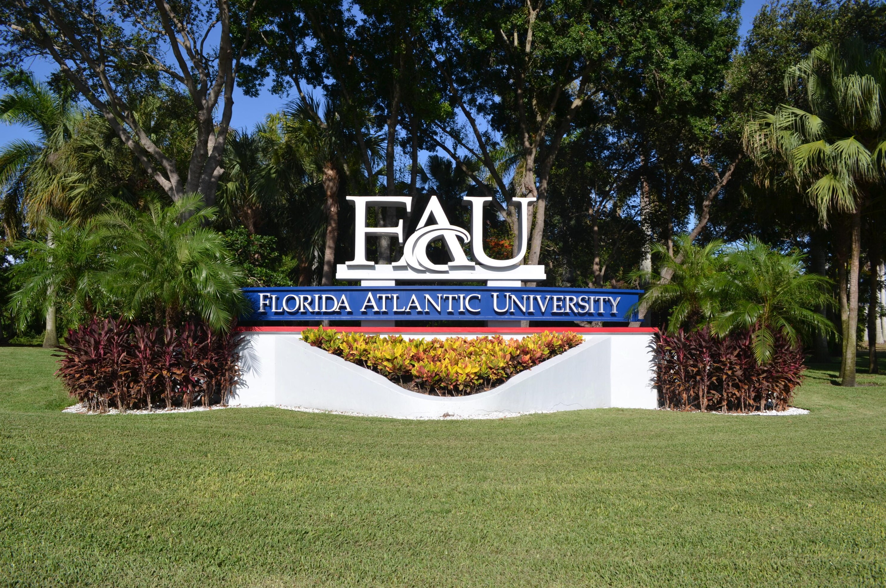 21058 Madria Cir, Boca Raton FL 33433-2531 exterior