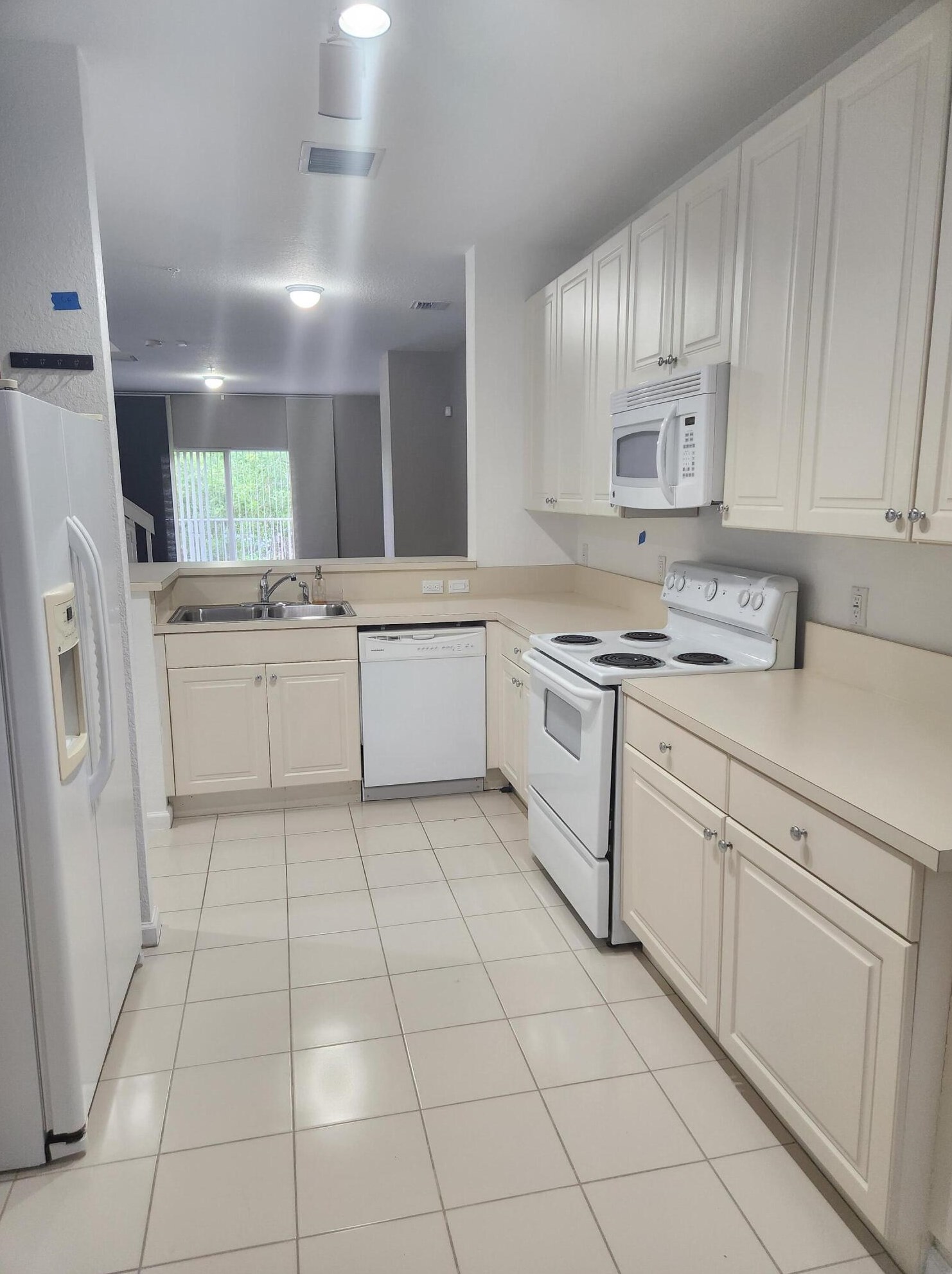 1747 Ne 6th St, Boynton Beach, FL 33435