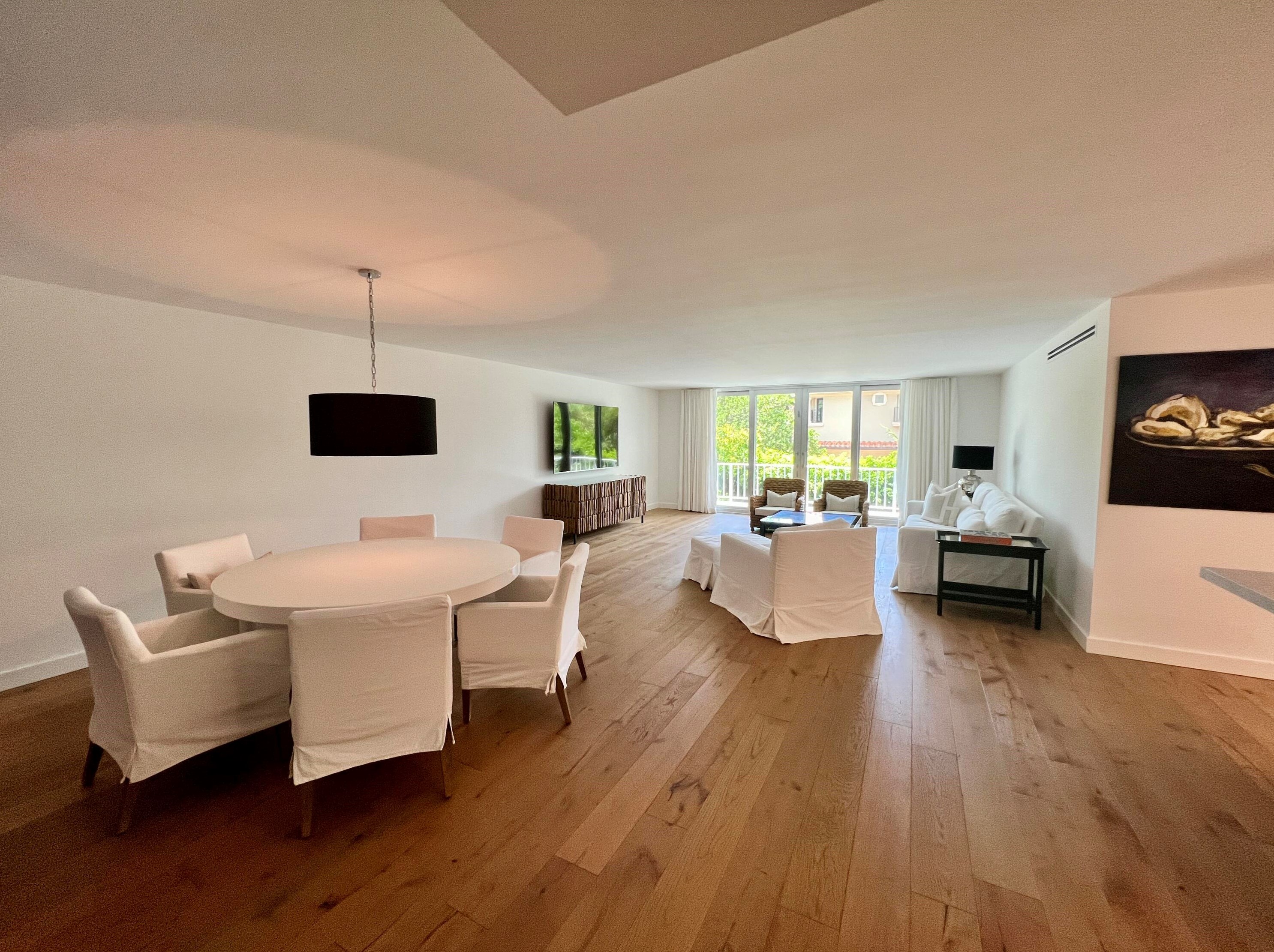 100 Worth Ave #220, Palm Beach, FL 33480
