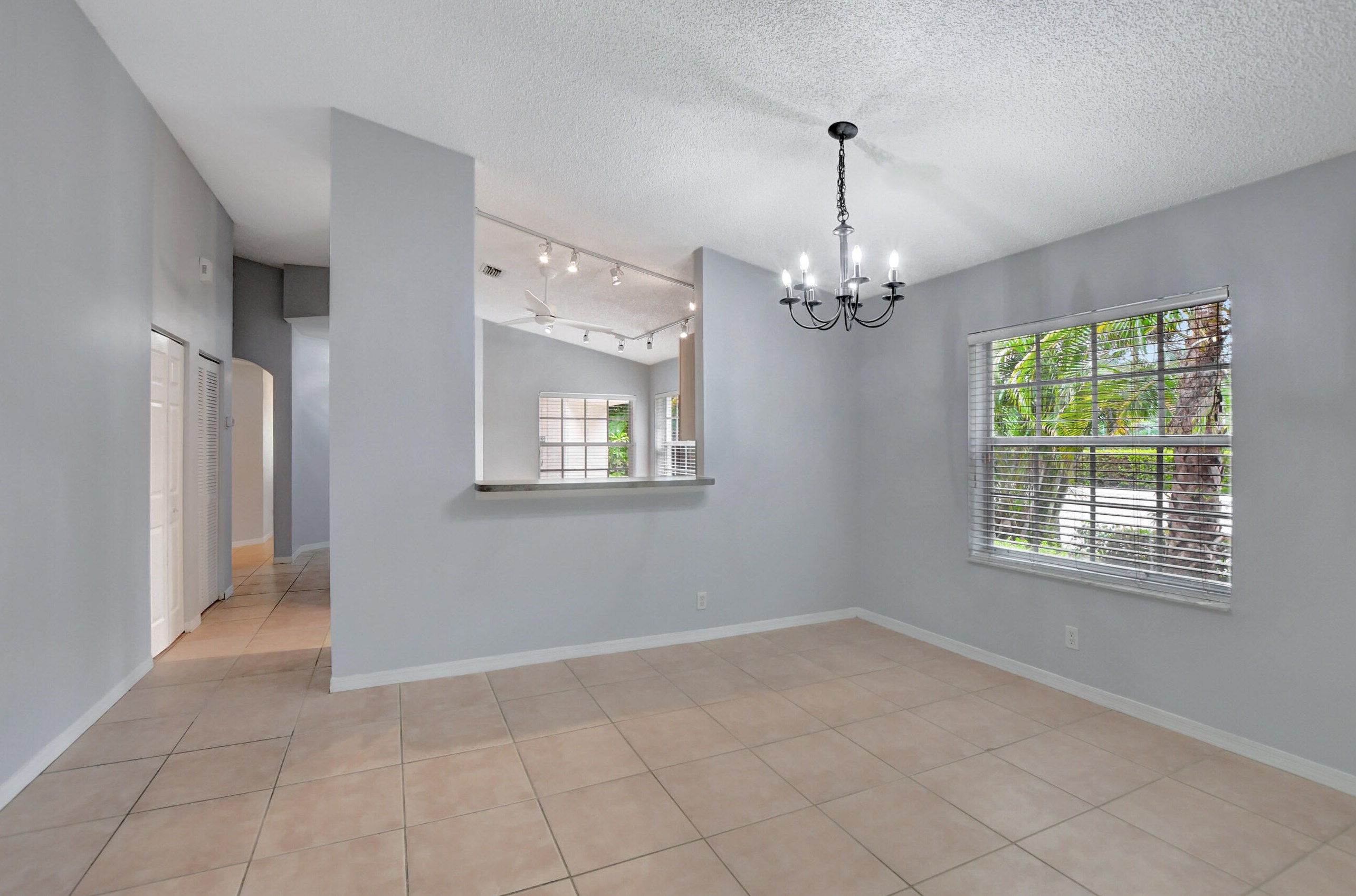 5020 N La Sedona Cir, Delray Beach, FL 33484
