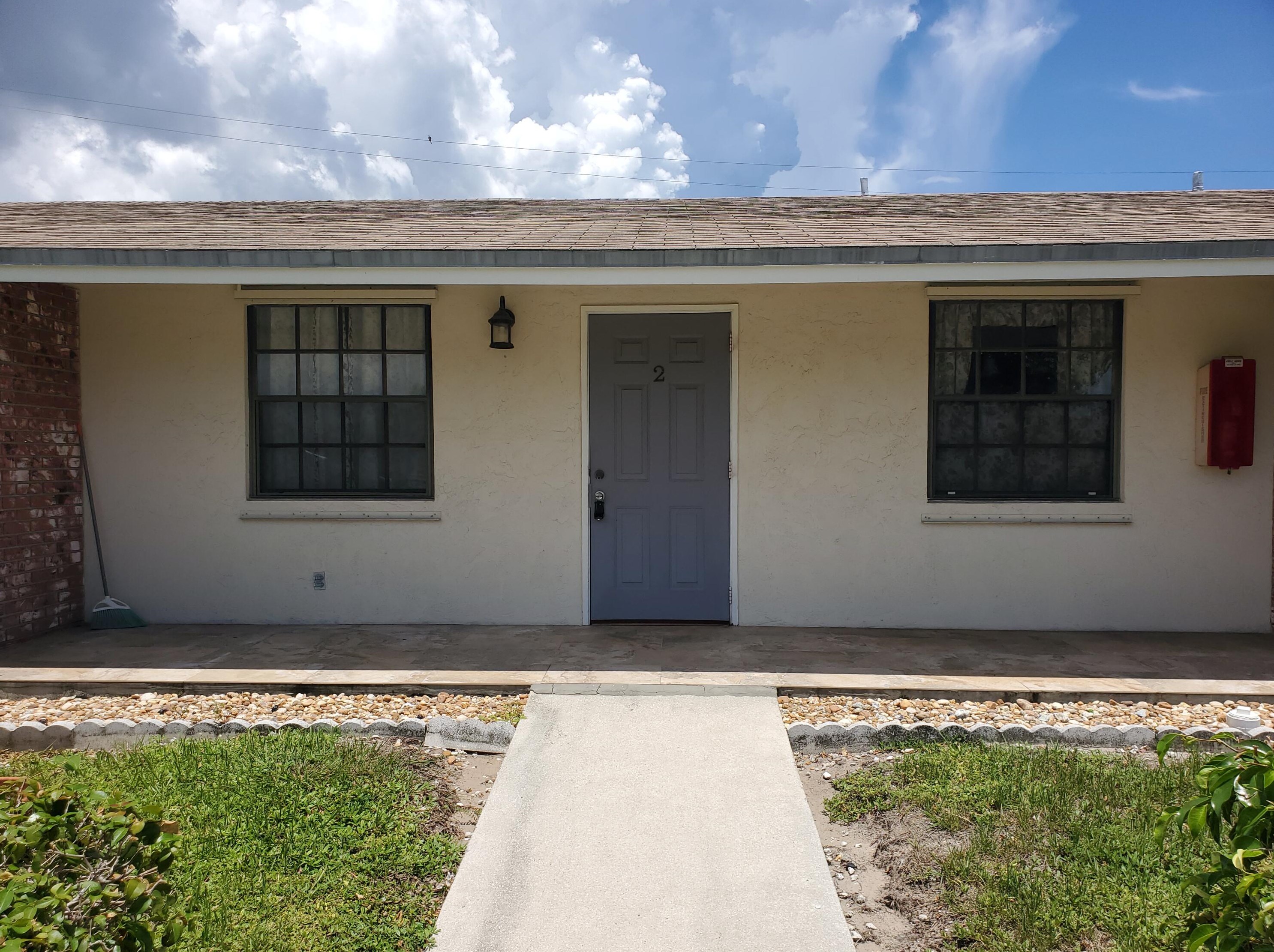 2206 4th St, Boynton Beach, FL 33435-2383