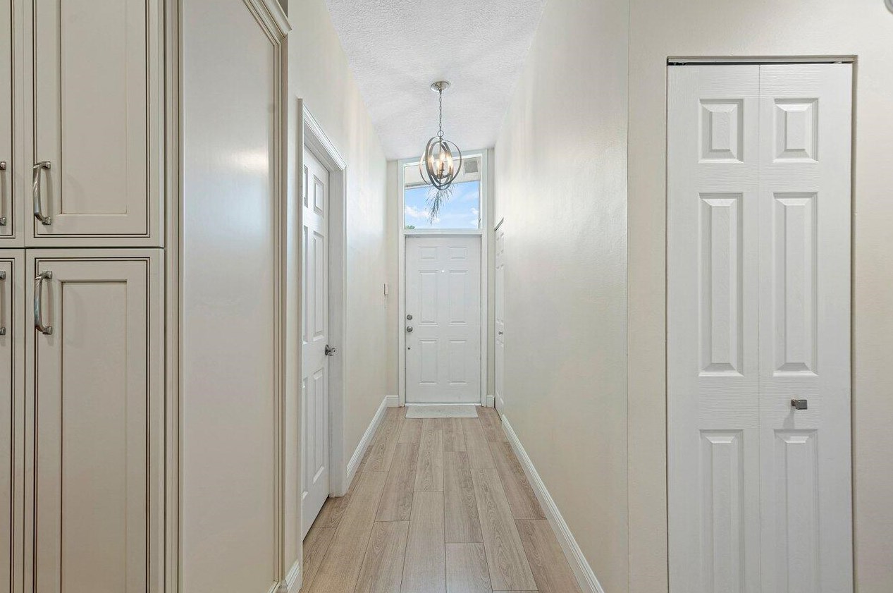 22543 Vistawood Way, Boca Raton FL  33428-5564 exterior