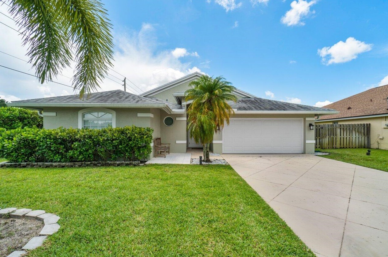 6022 Foster St, Jupiter FL  33458-6653 exterior