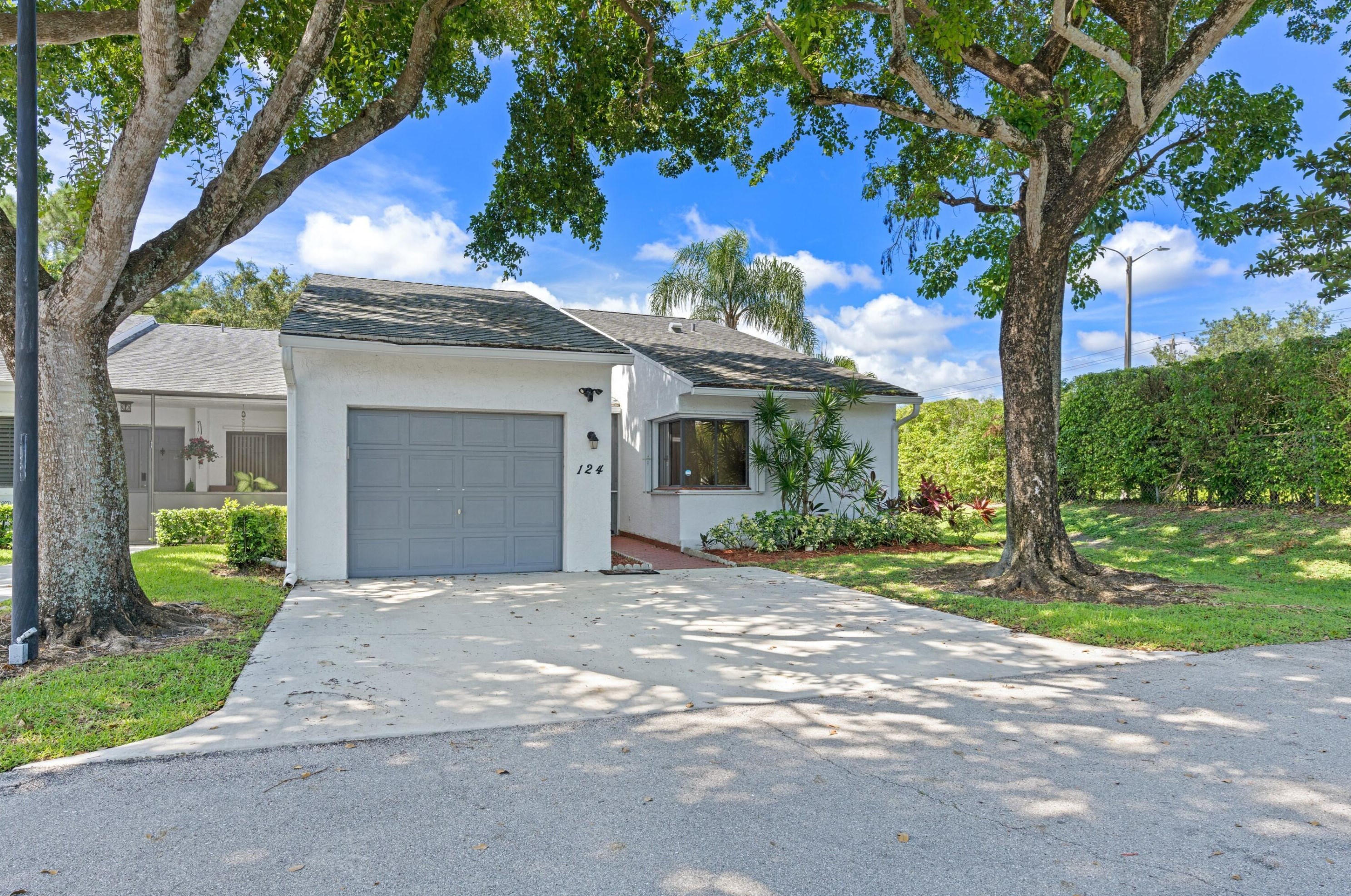 124 Sandy Ln, West Palm Beach, FL 33411-1221