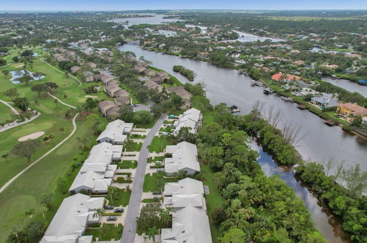 8942 Se Riverfront Terrace, Jupiter, FL 33469