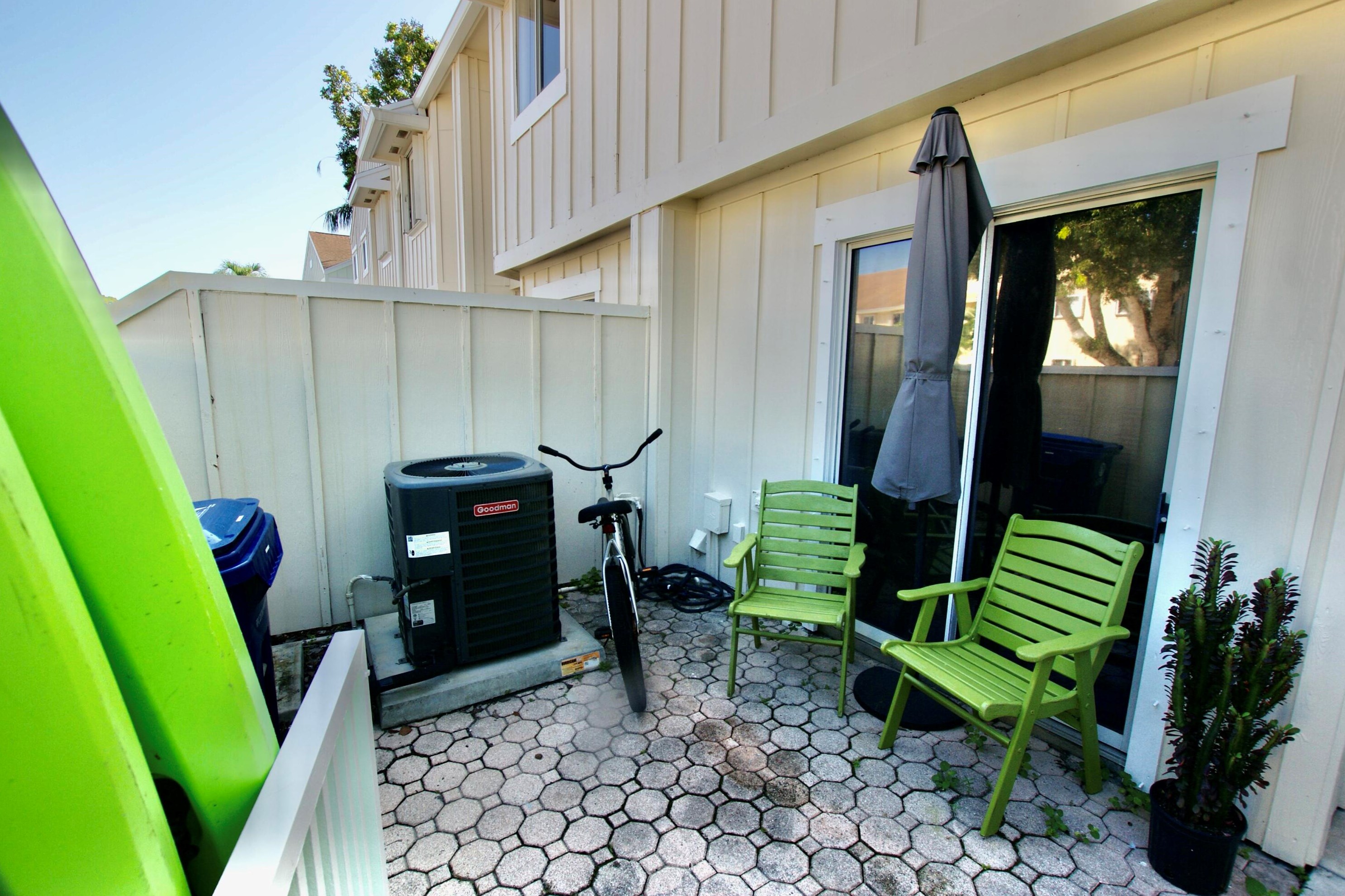 6207 Riverwalk Ln, Jupiter FL  33458-4603 exterior
