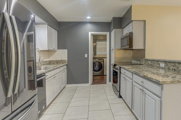 140 Date Palm Dr, West Palm Beach, FL 33403