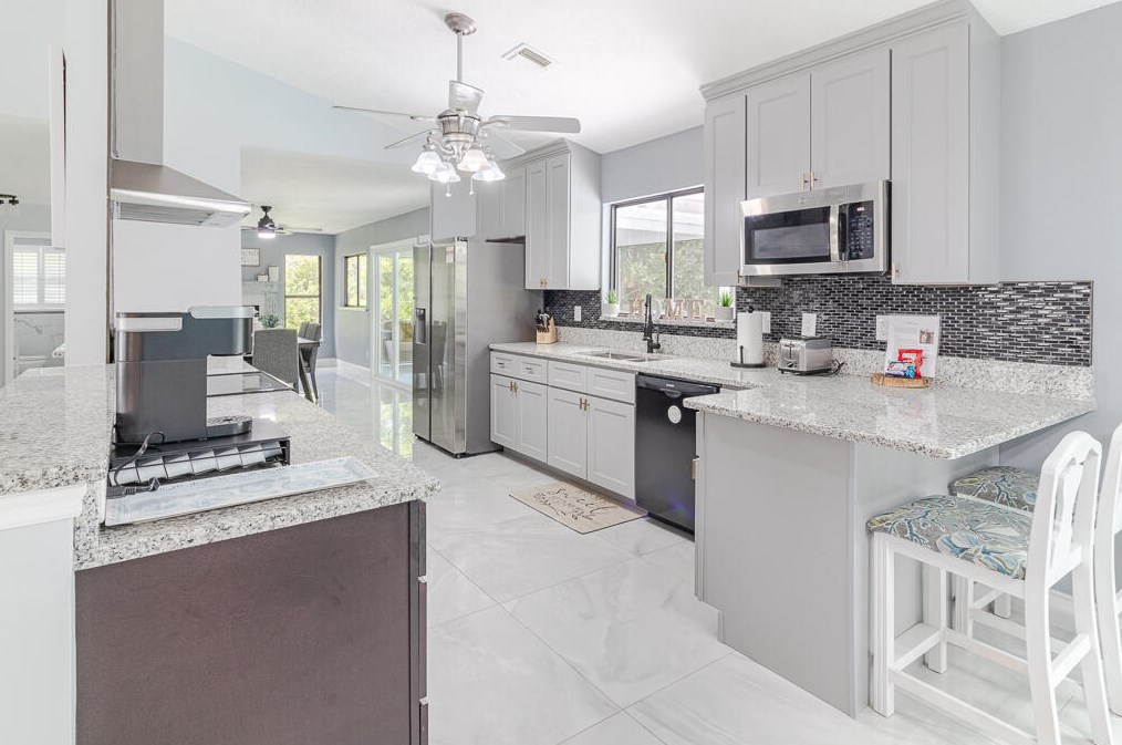 1996 Stratford Way, Palm City FL  34990-2016 exterior