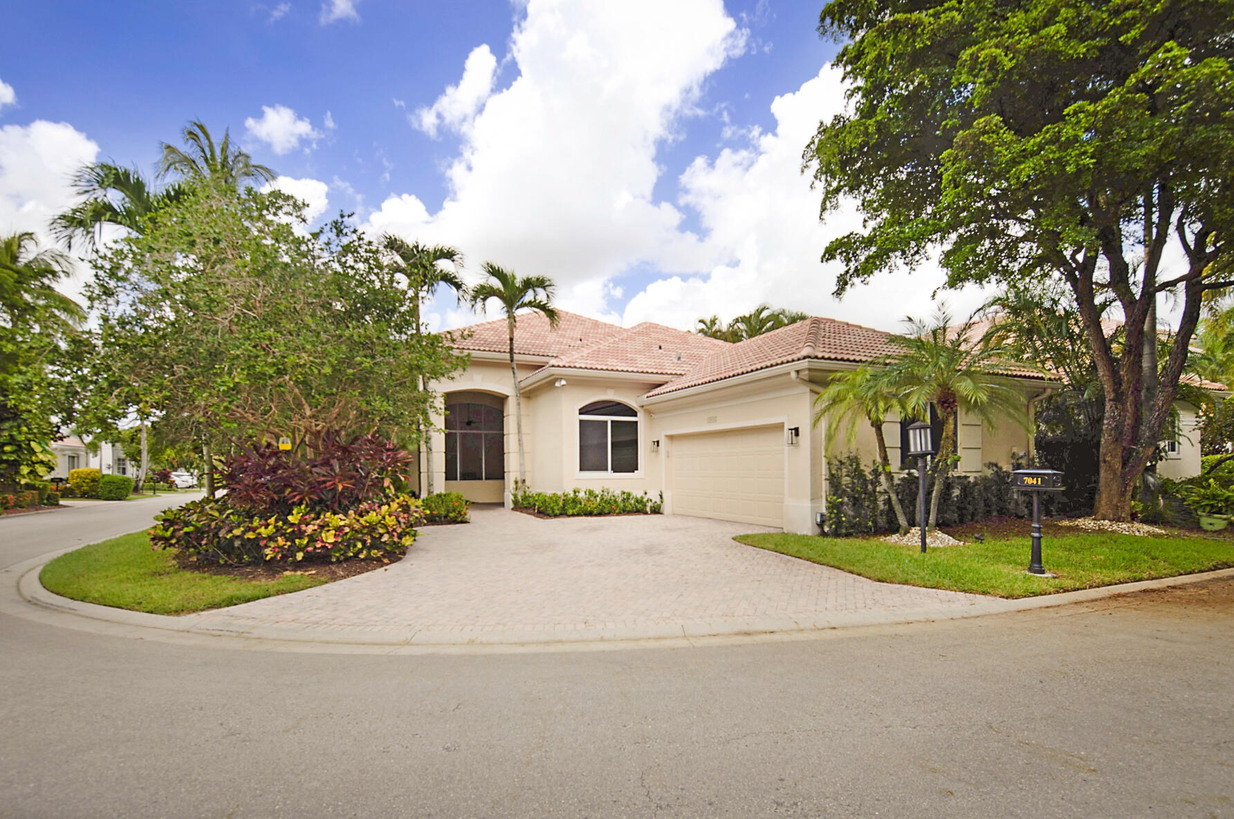 7041 Islegrove Pl, Boca Raton, FL 33433-7462