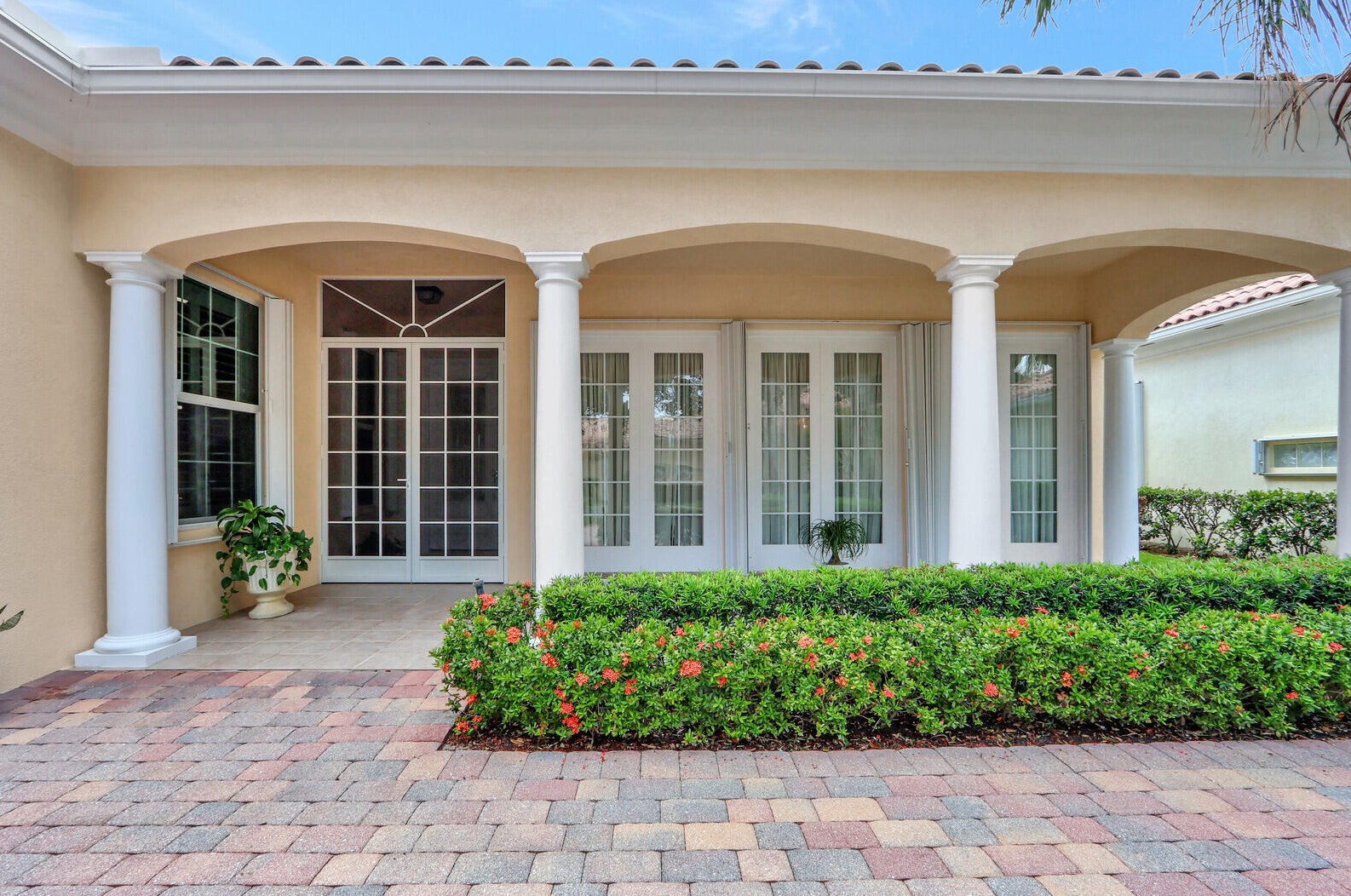 1115 Orinoco Way, West Palm Beach, FL 33410-2154