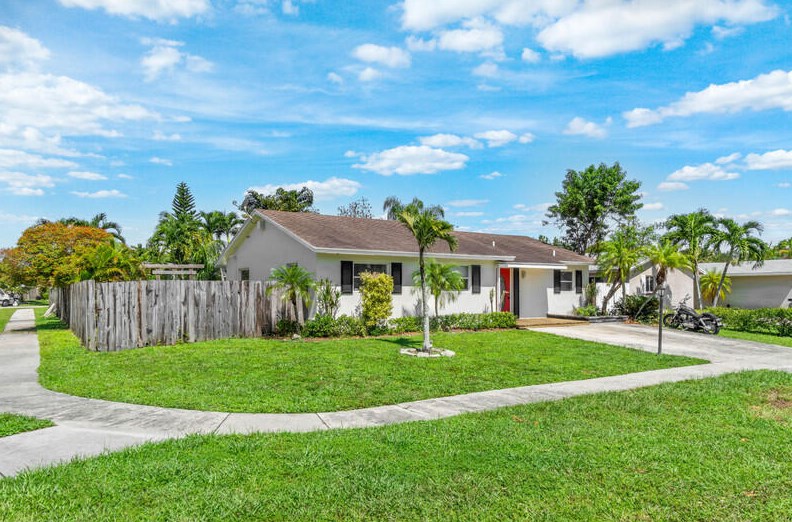 22775 Neptune Rd, Boca Raton, FL 33428-5760