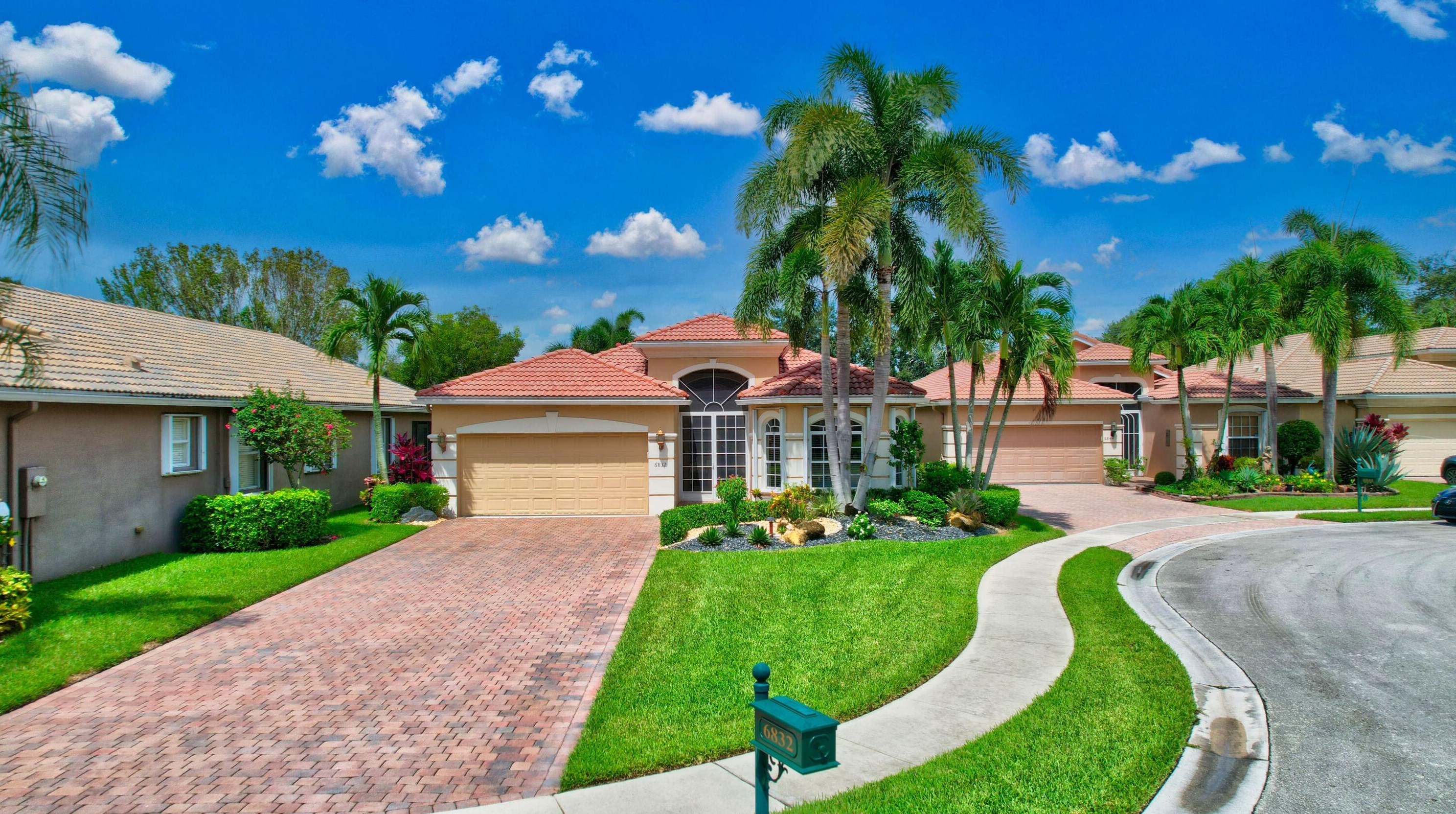 6832 Via Bellini, Lake Worth, FL 33467-5919