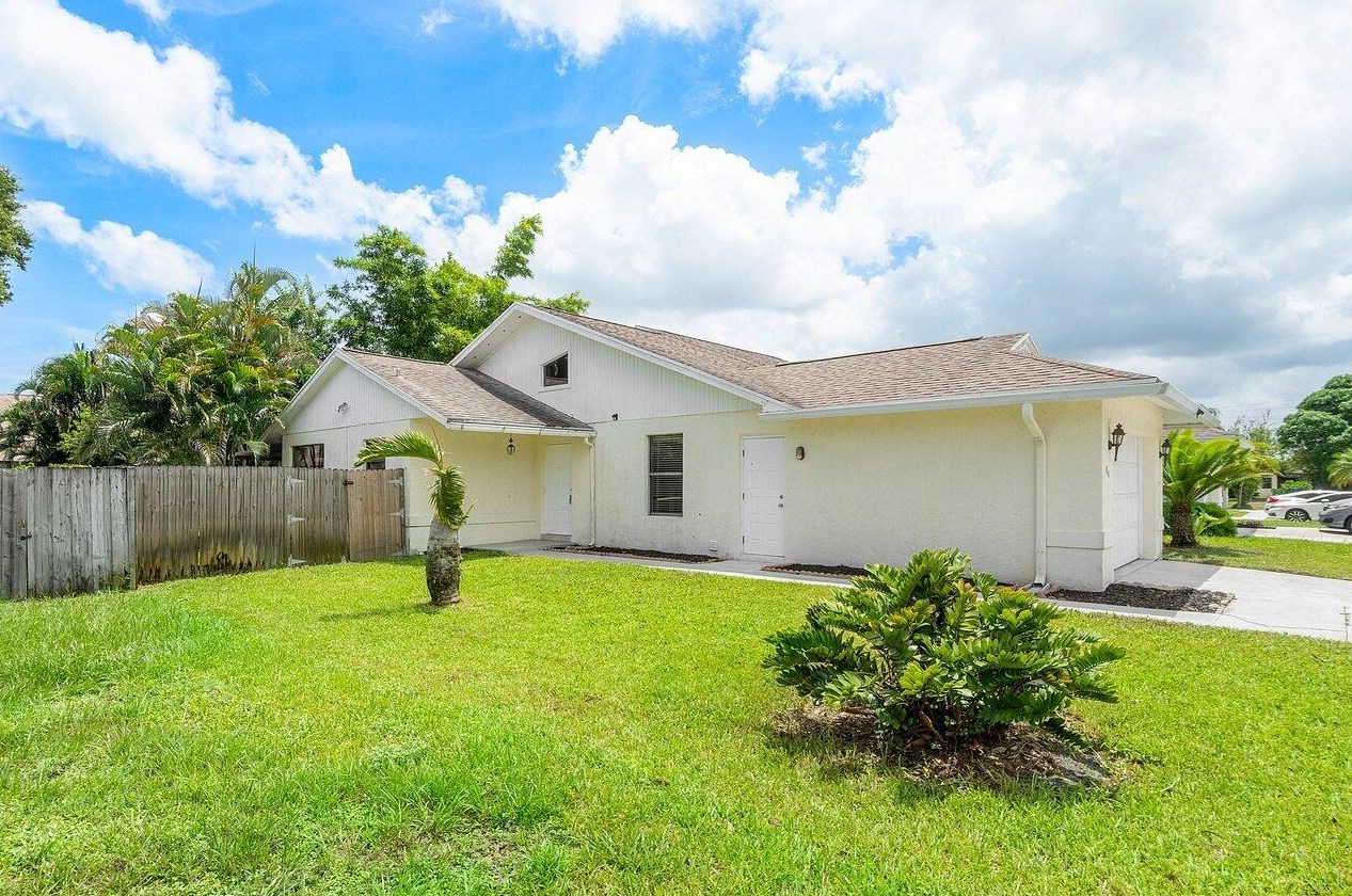 84 Ontario Way, Stuart, FL 34997-5522