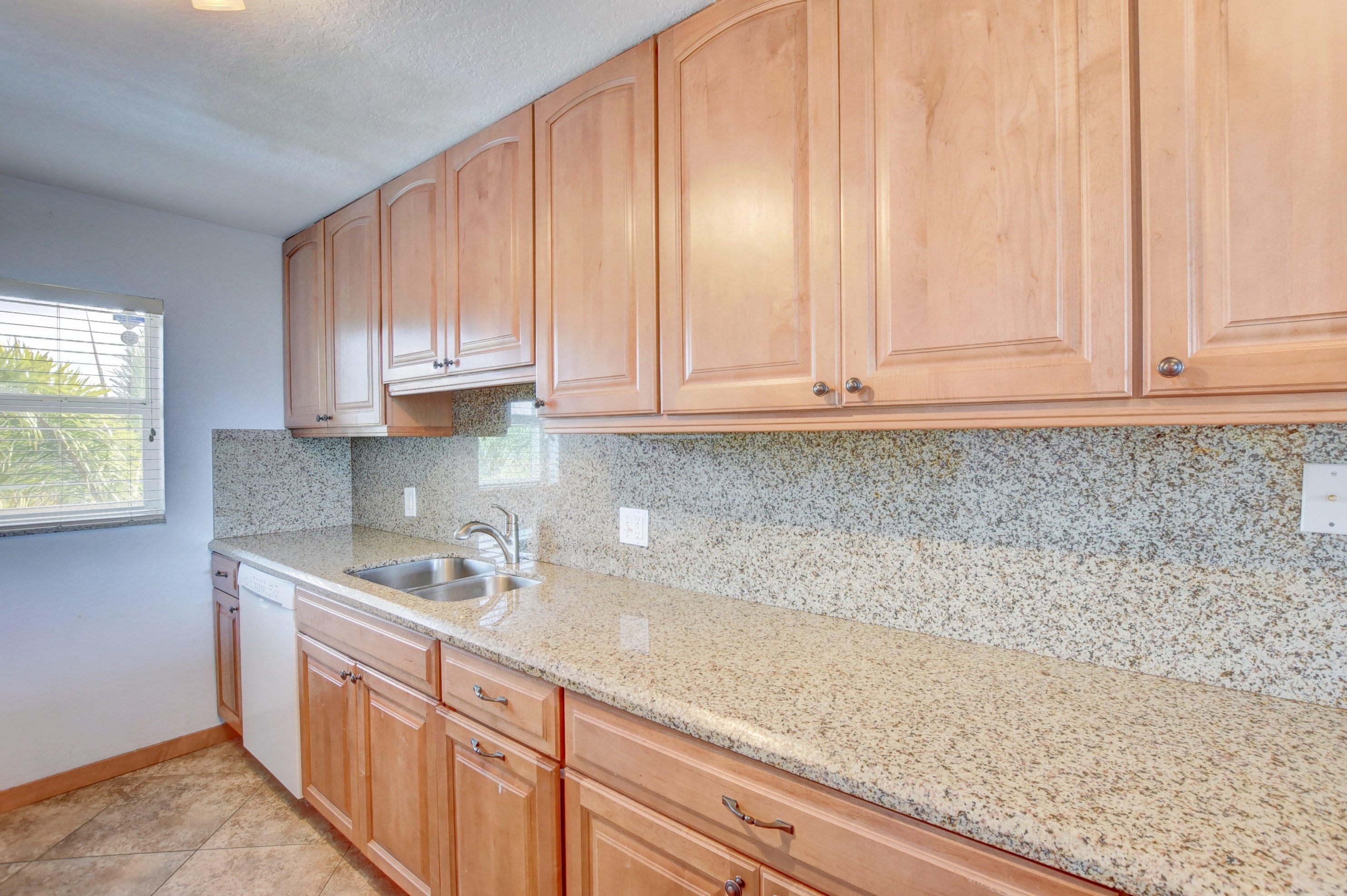 689 Ne 6th Ct #309, Boynton Beach, FL 33435